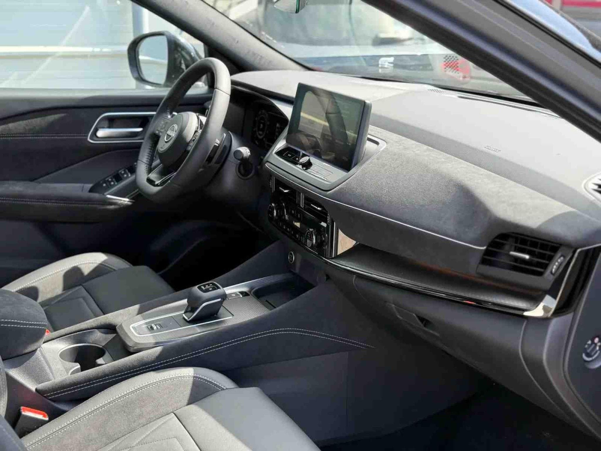 Nissan Qashqai 1.3 mHEV 158 Auto N-Design (2025) - Foto 7