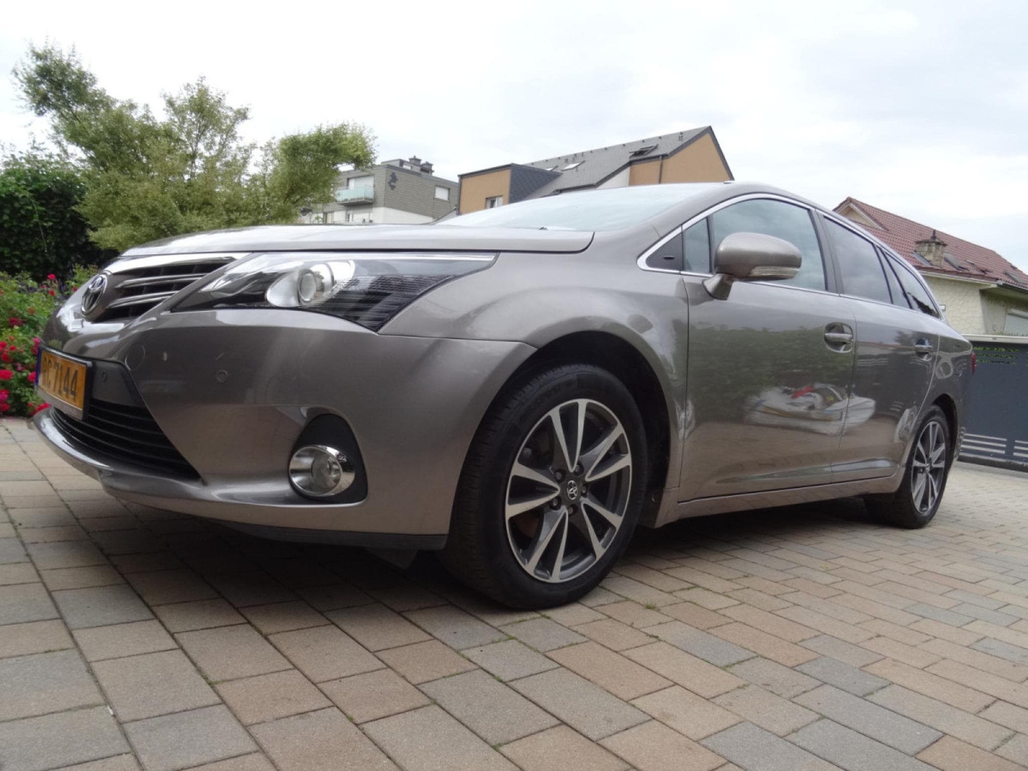 Toyota Avensis 1.8 AUTOMATIQUE (2014) - Photo 15