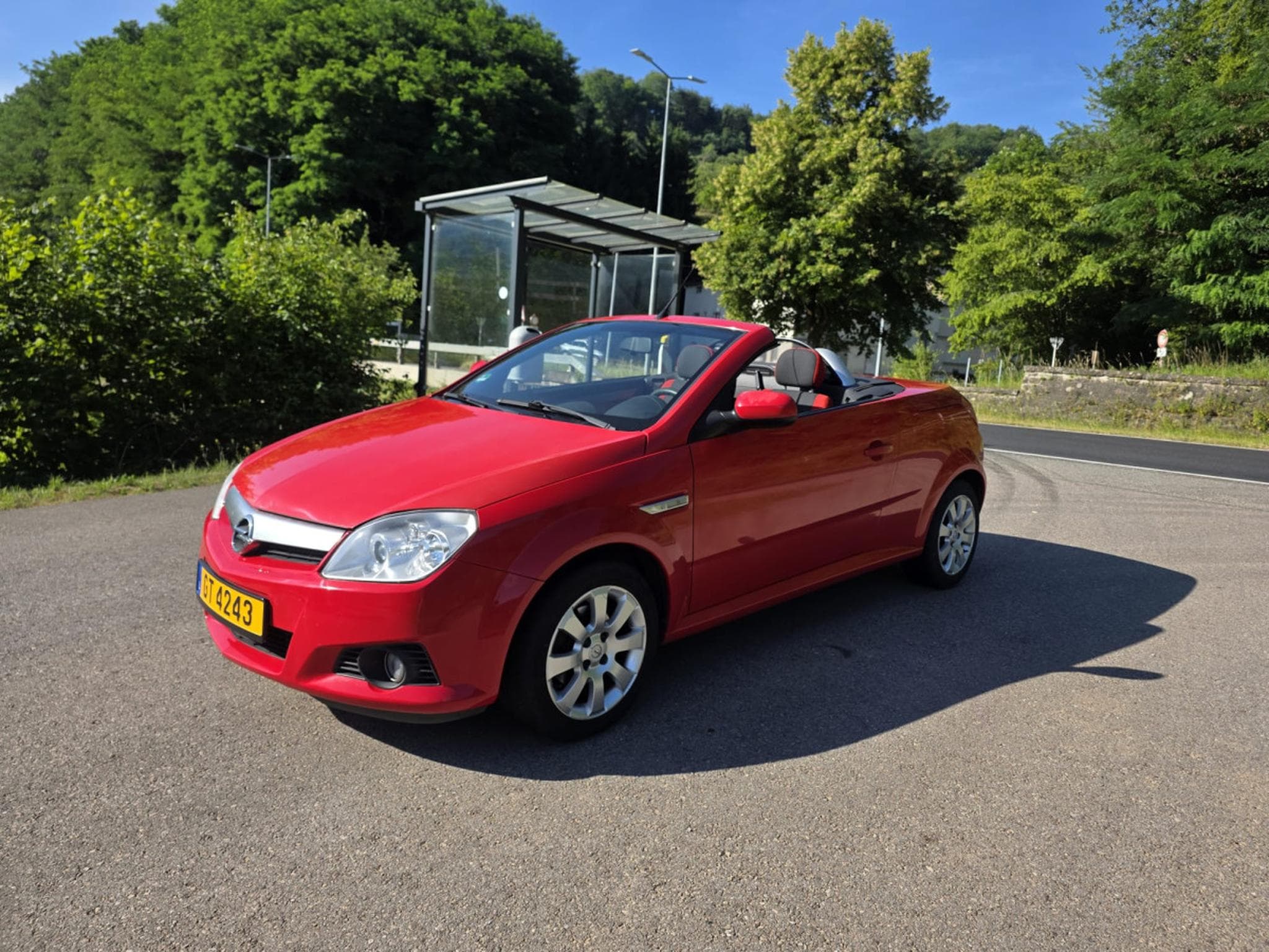Opel Tigra 1.4 Enjoy (2005) - Photo 1
