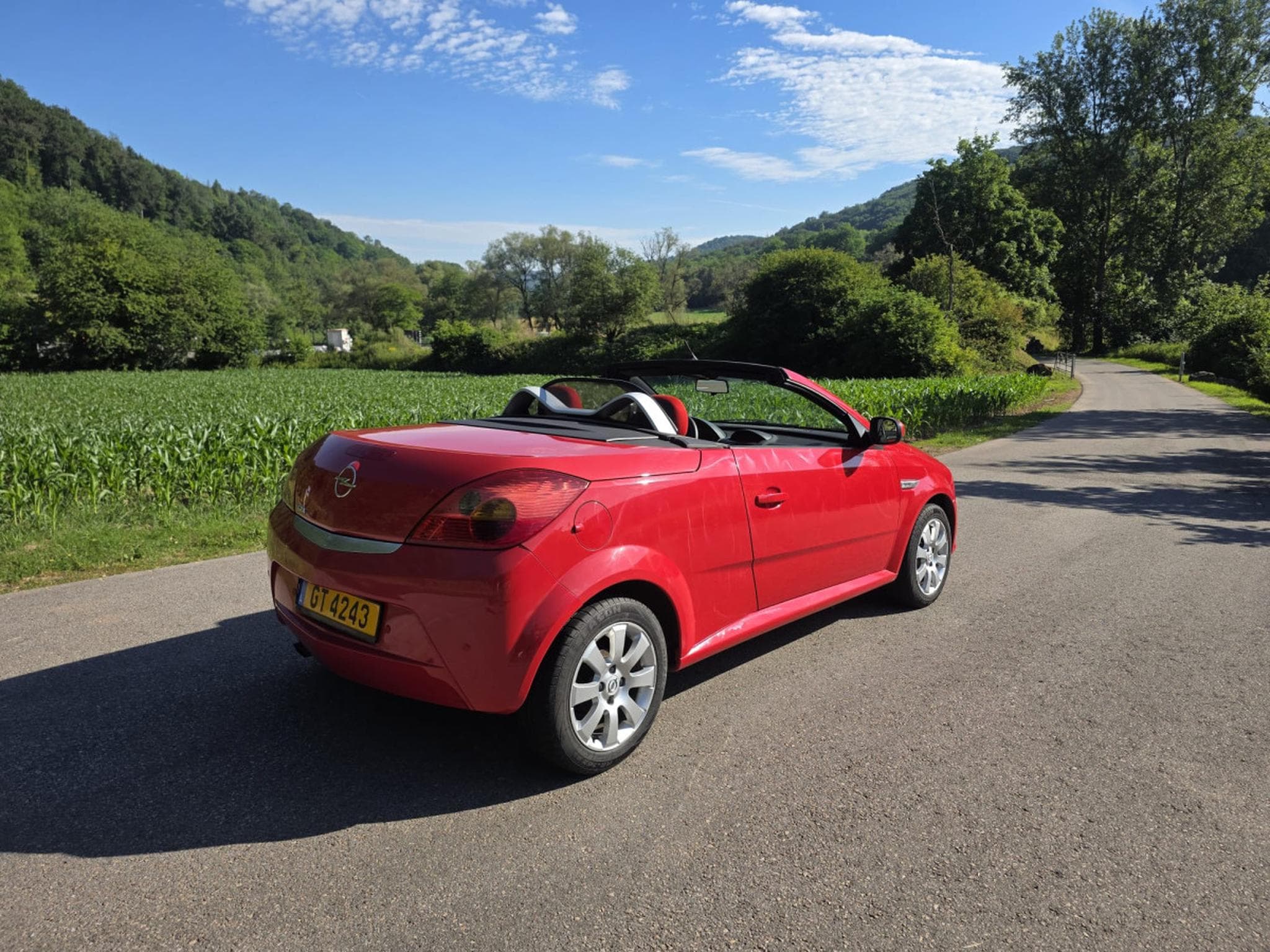 Opel Tigra 1.4 Enjoy (2005) - Photo 4