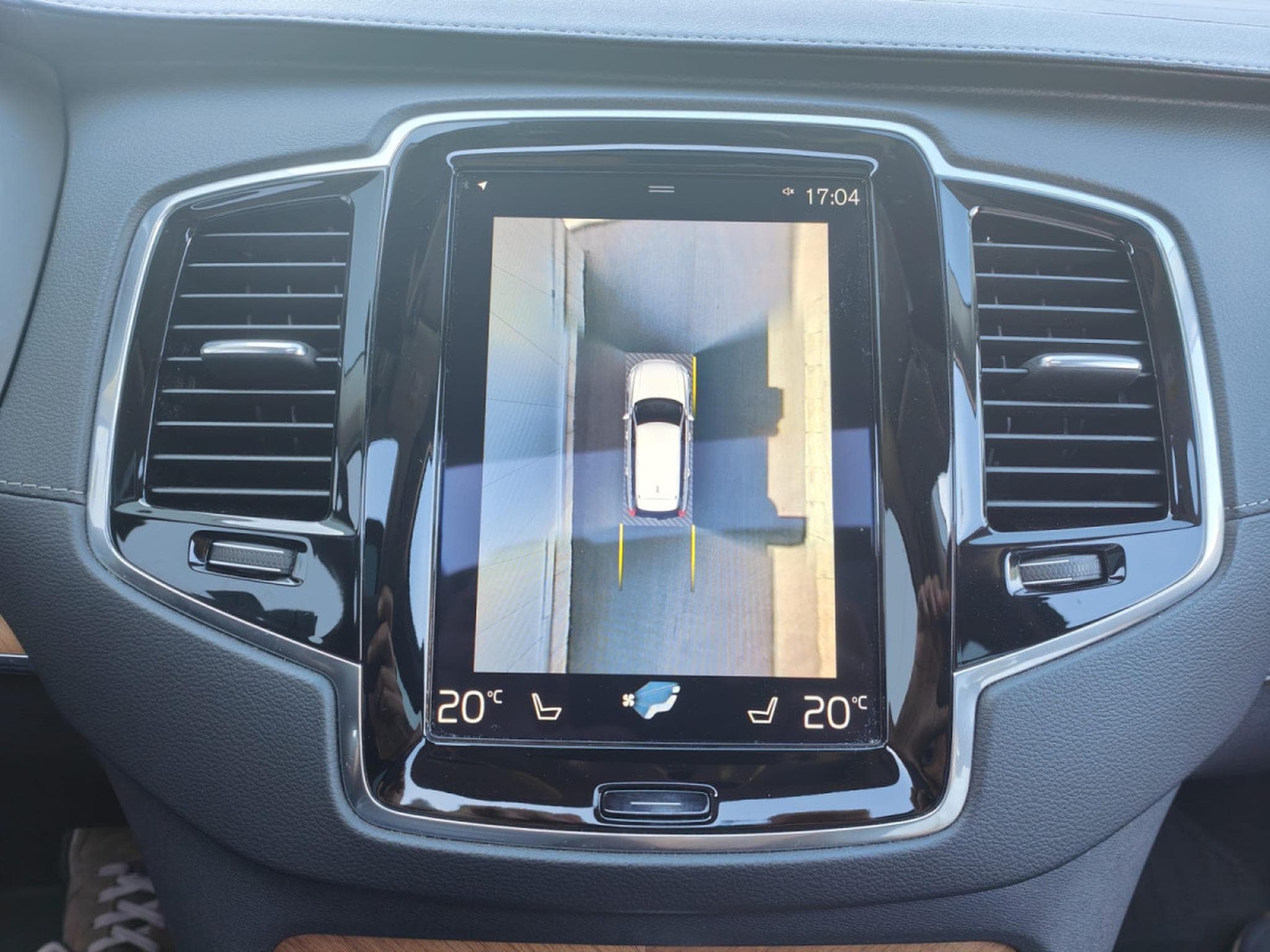 Volvo XC90 B5 AWD 7 PLACES TOIT OUVRANT CUIR GPS CARPLAY (2021) - Photo 13