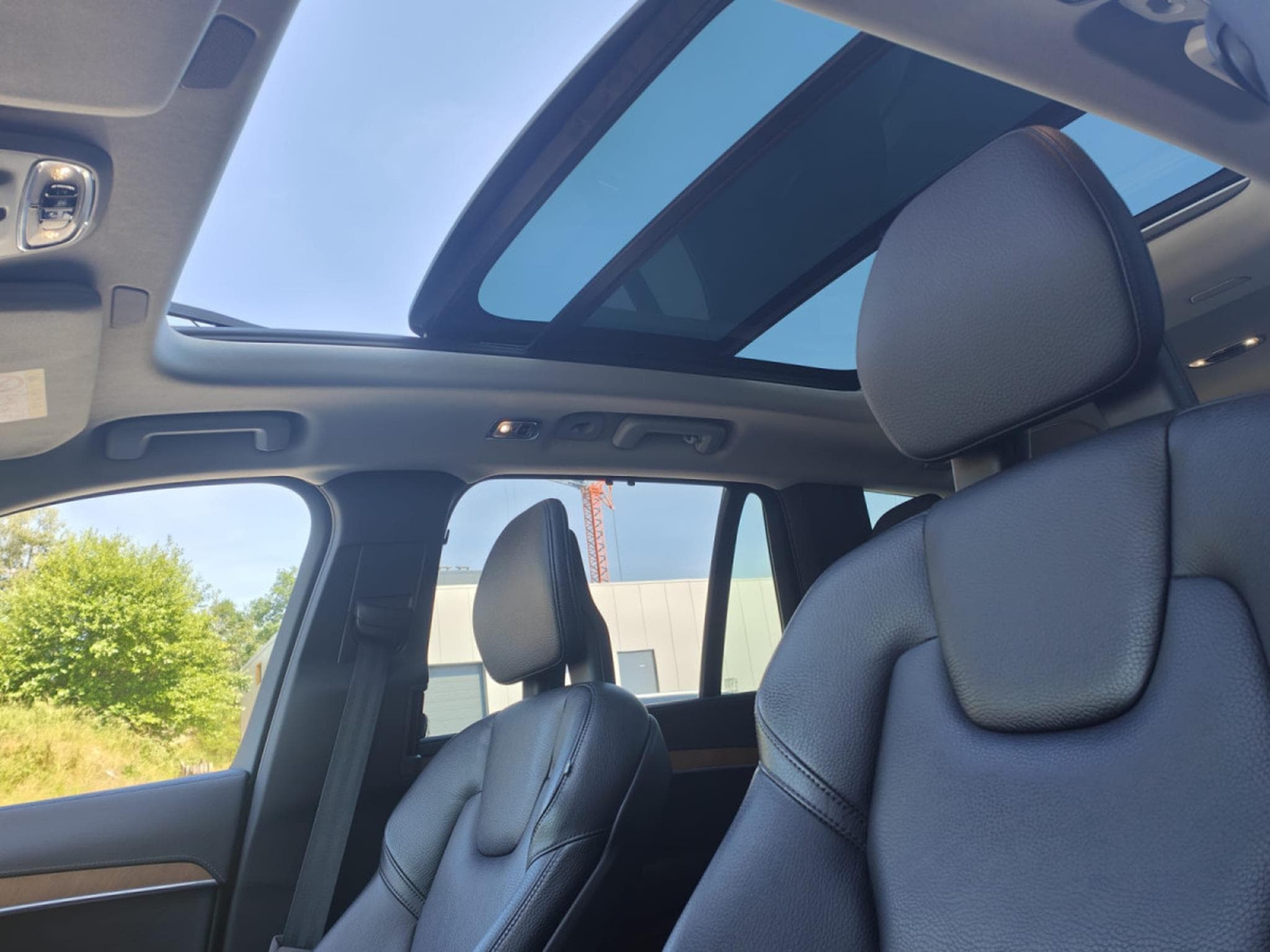 Volvo XC90 B5 AWD 7 PLACES TOIT OUVRANT CUIR GPS CARPLAY (2021) - Photo 23