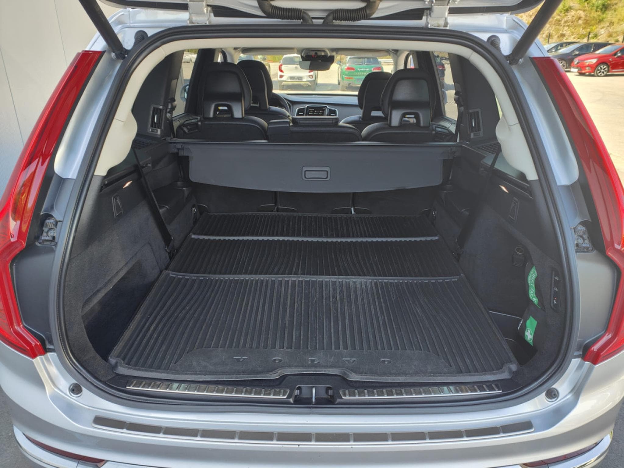 Volvo XC90 B5 AWD 7 PLACES TOIT OUVRANT CUIR GPS CARPLAY (2021) - Photo 26