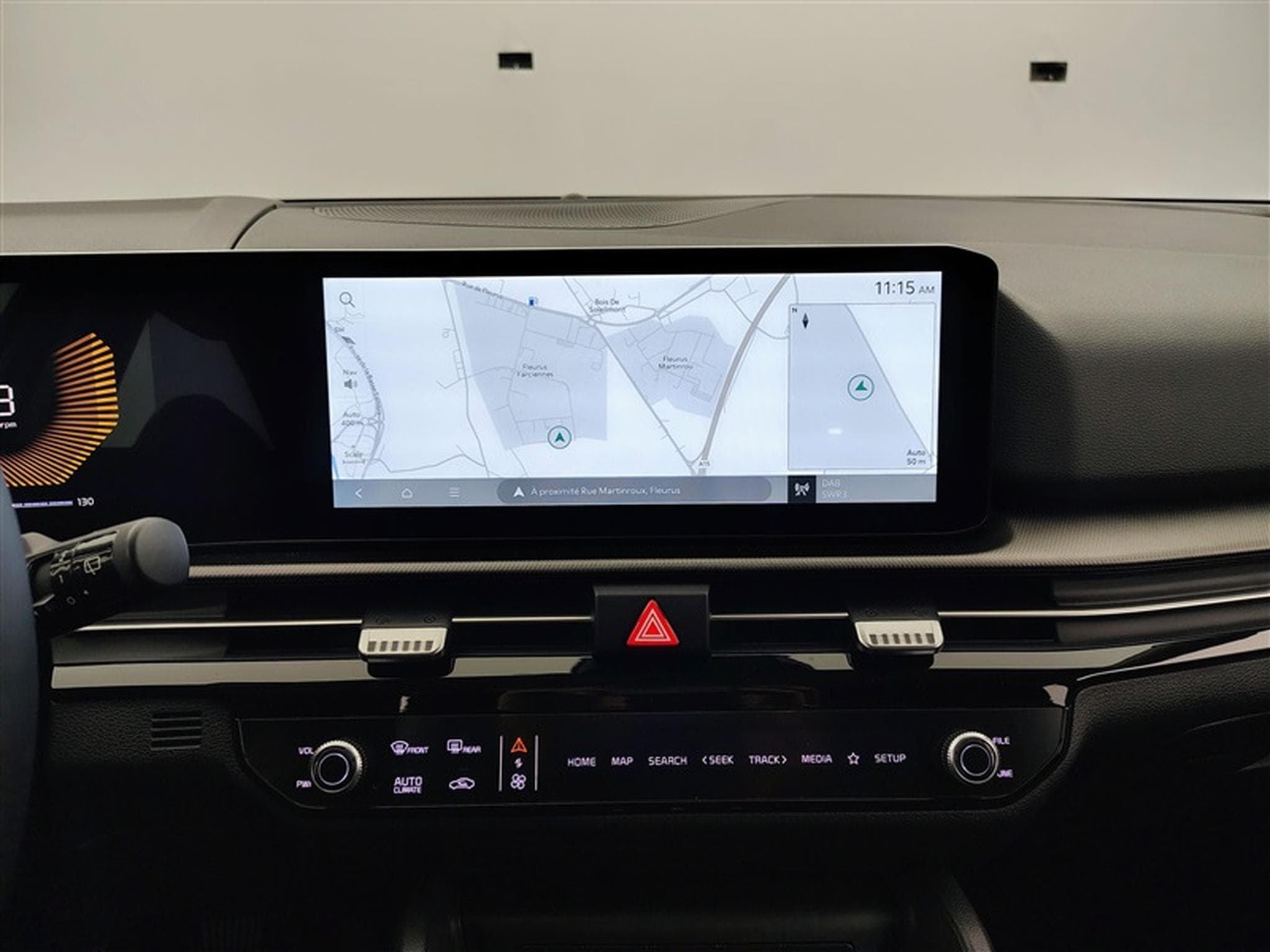 Kia Sportage 1.6 T-GDi 150Cv LX NAVI / CARPLAY / CAMERA / FULL LED (2026) - Photo 11