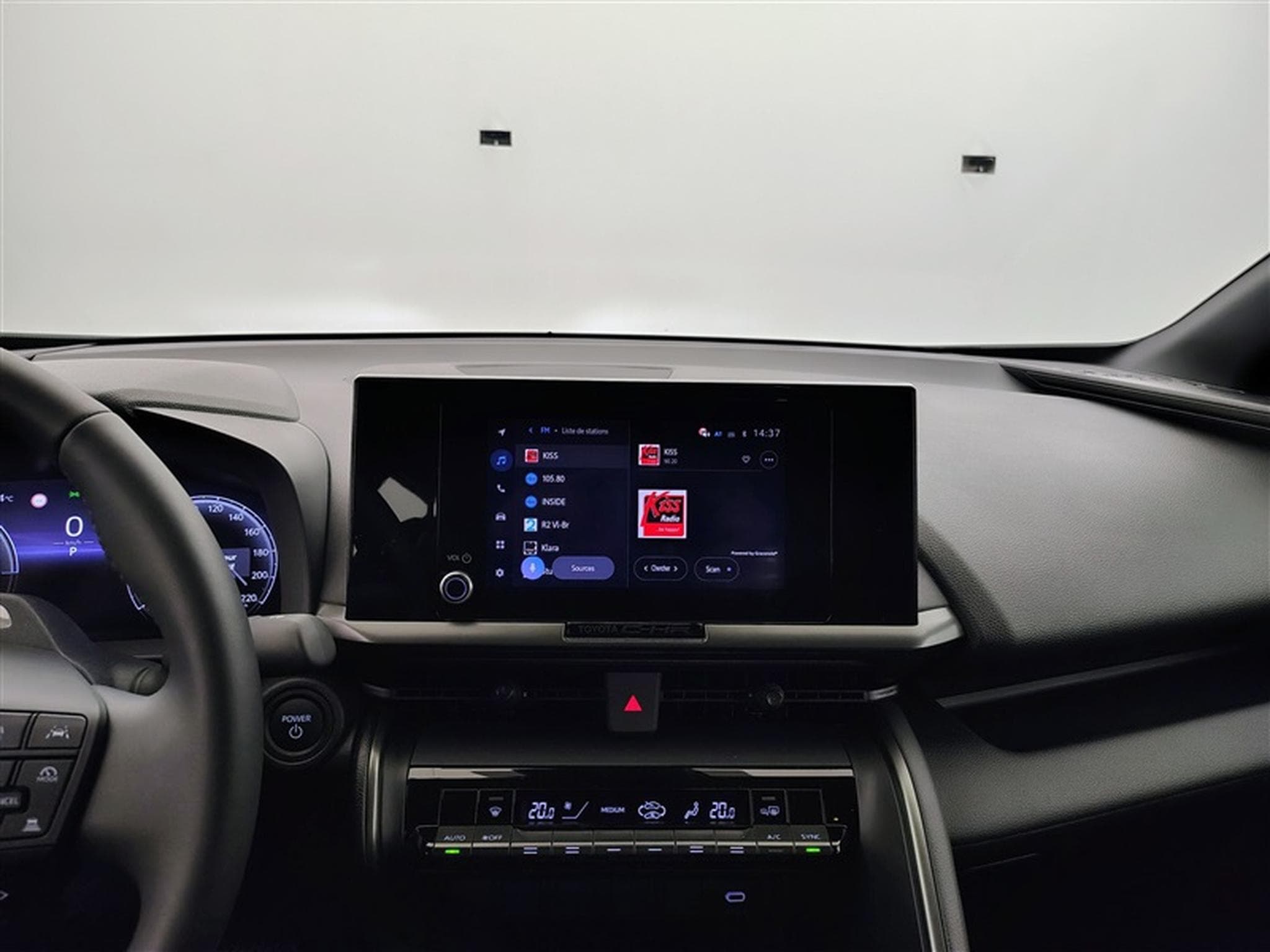 Toyota C-HR 1.8i VVT-i Hybrid Comfort CARPLAY / CAMERA / FULL LED (2026) - Photo 11