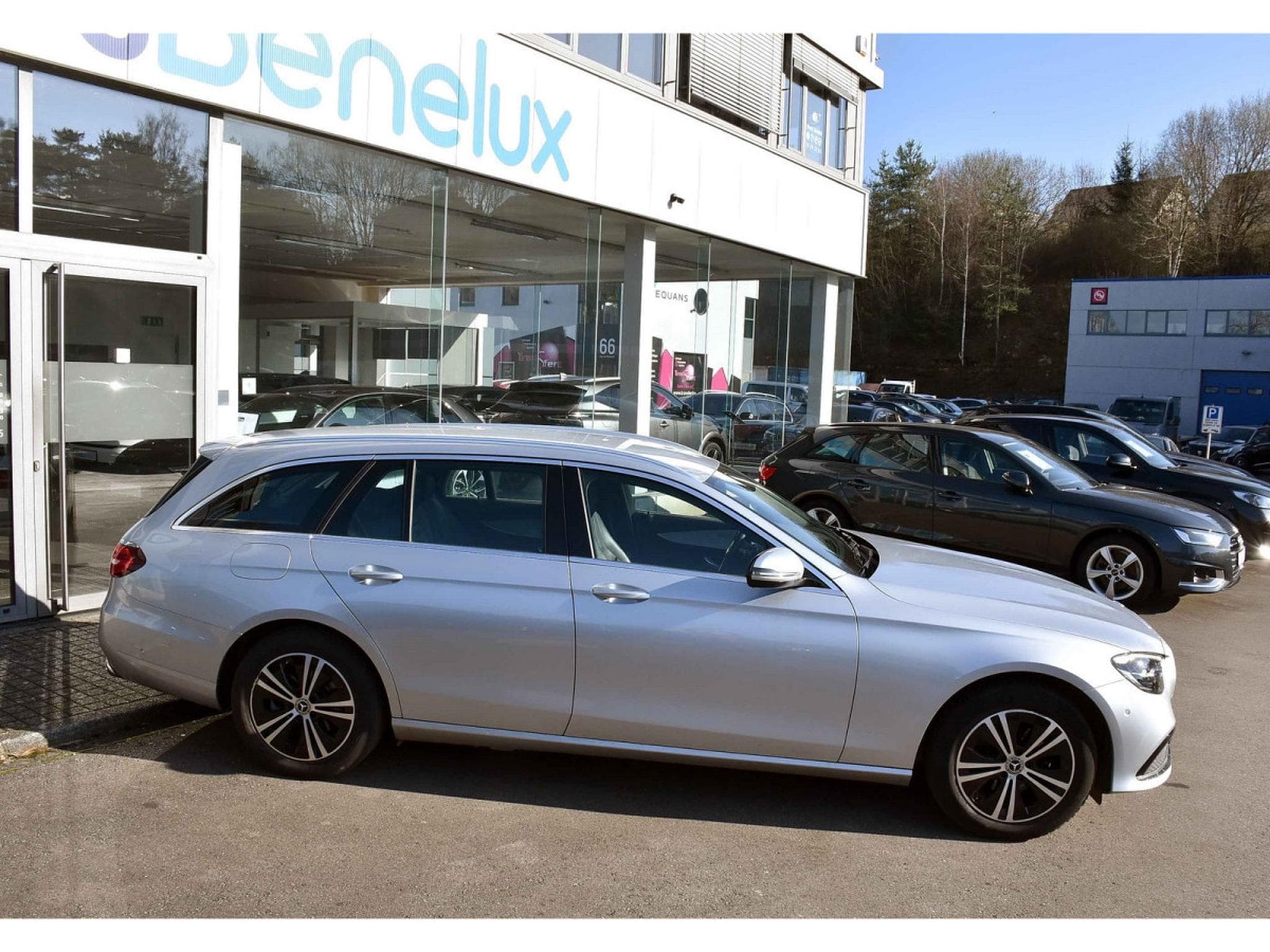 Mercedes E 200 CDI Break 9G-Tronic ANGLE MORT ATT REMORQUE CAM (2022) - Photo 3