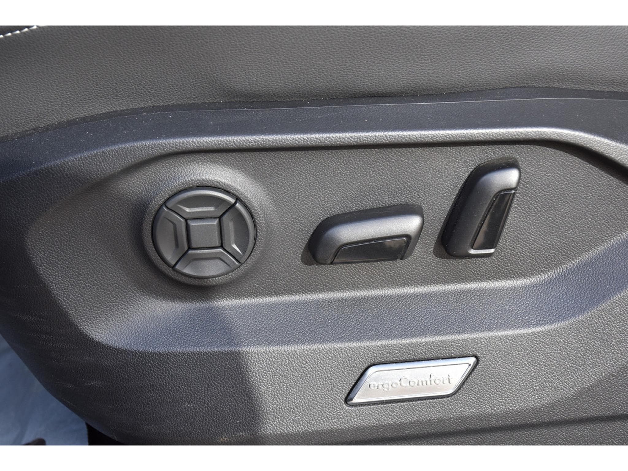VW Touareg 3.0 TDI 4Motion R-Line Tip PANO CHFF ADD ATT RMQ MEM 1° MAIN (2021) - Photo 20