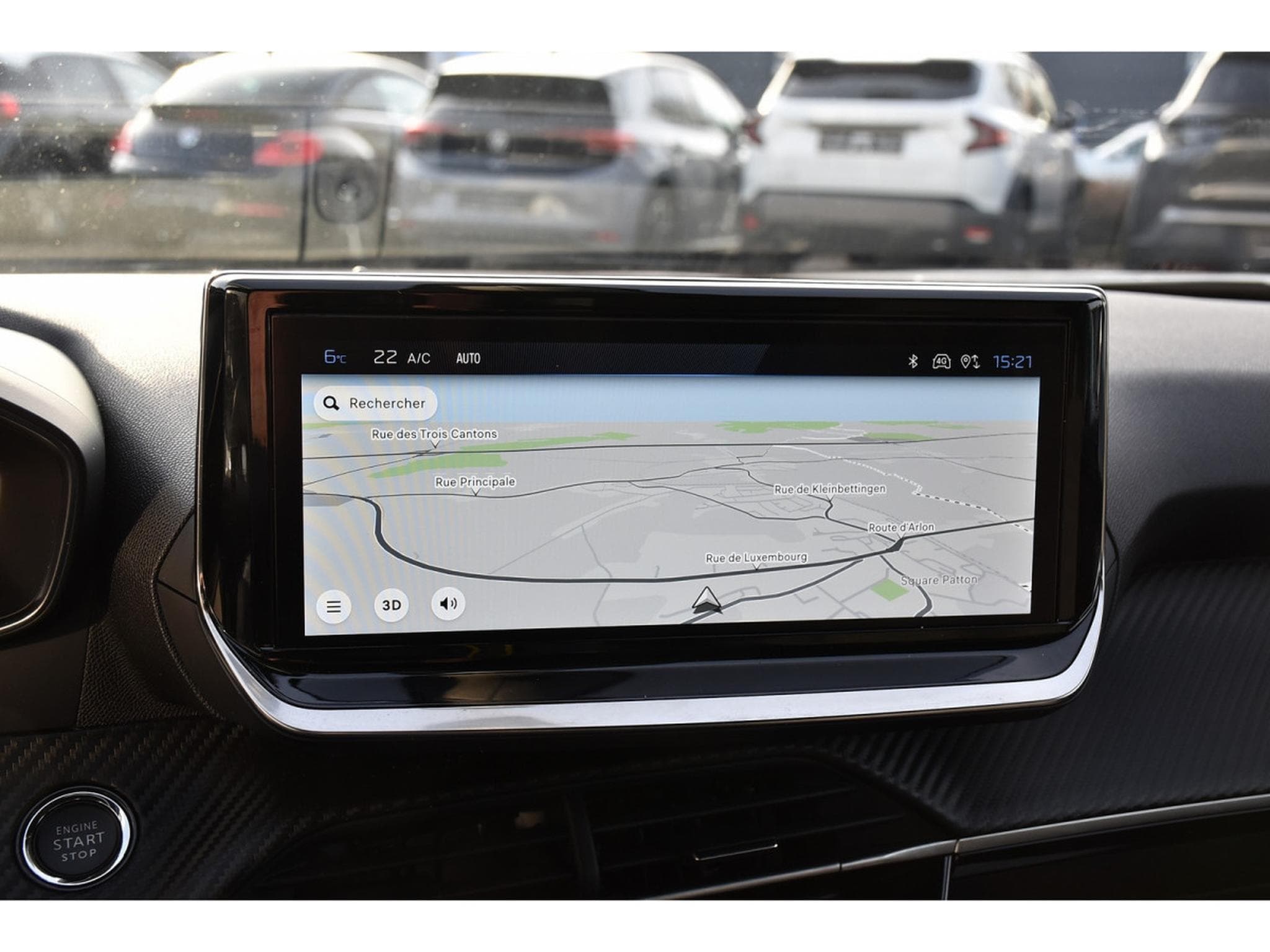 Peugeot 2008 1.2 PureTech Allure ACC GPS LANE SIDE REGUL CAM 360 1° MAIN (2025) - Foto 10