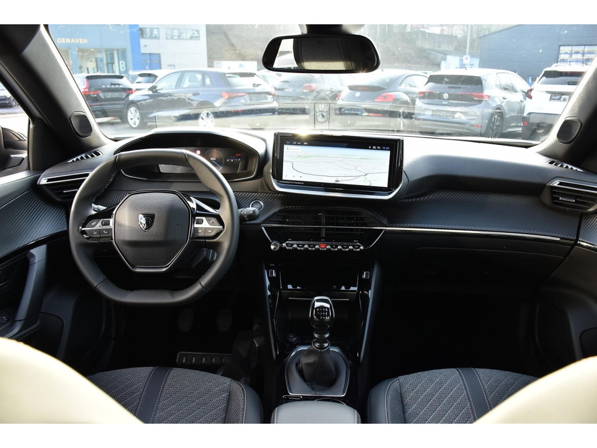 Peugeot 2008 1.2 PureTech Allure ACC GPS LANE SIDE REGUL CAM 360 1° MAIN (2025) - Foto 9