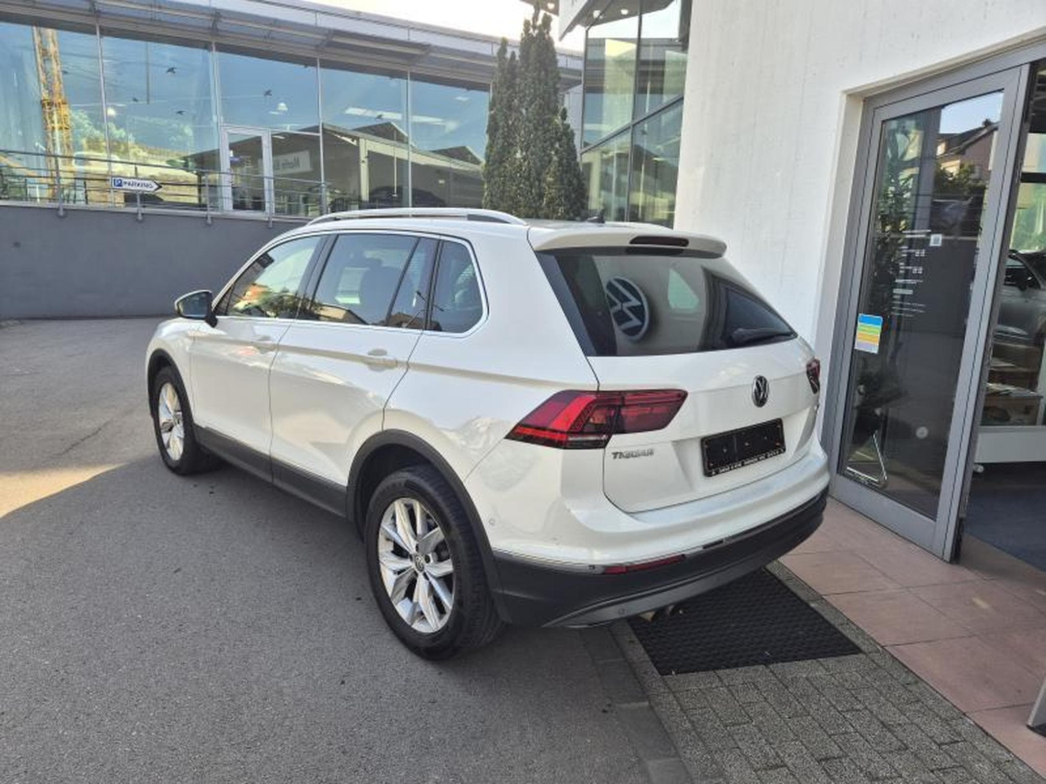 VW Tiguan 4 MOTION Life (2018) - Photo 3