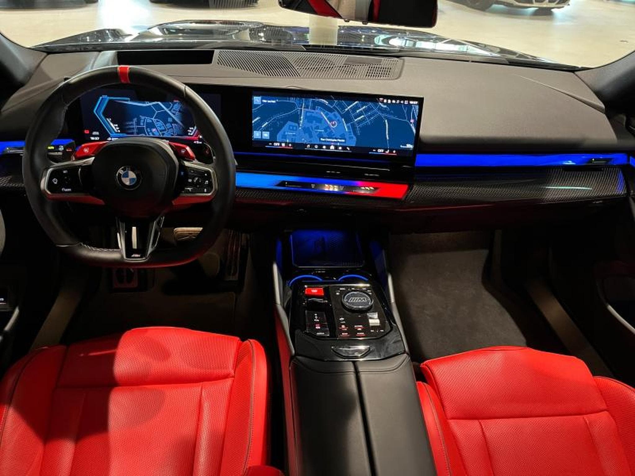 BMW M5 M5 xDrive Touring M Sport (2025) - Photo 15