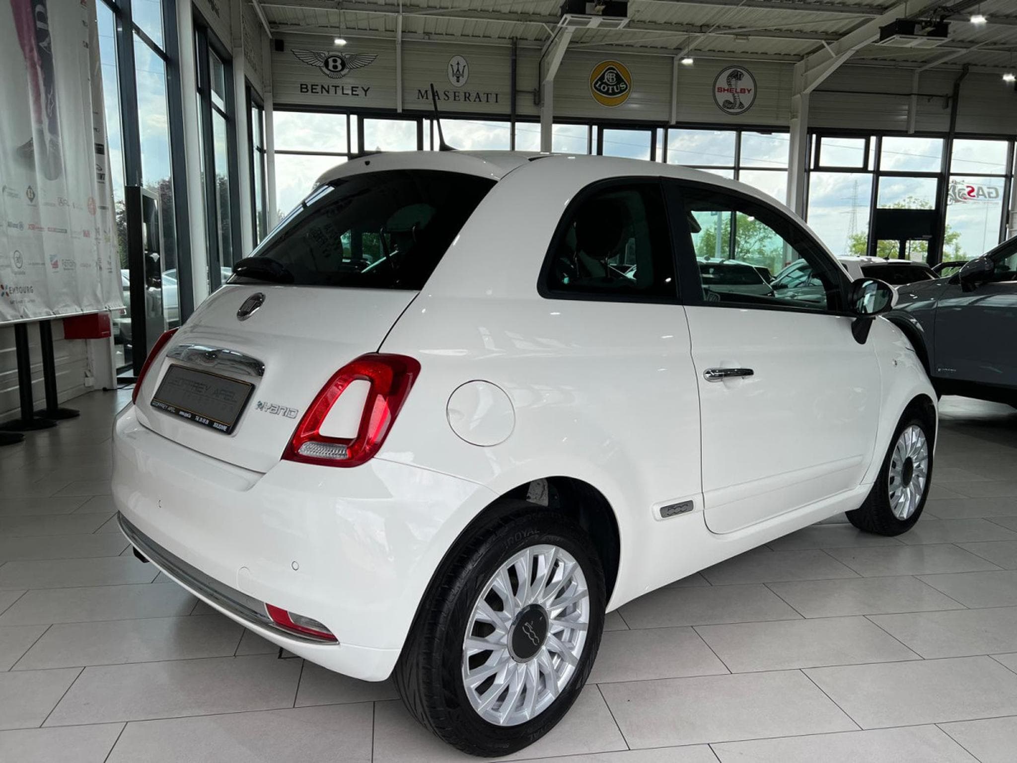 Fiat 500 LOUNGE 1.0i HYBRID 70, CUIR-PARTIEL, REGULATEUR, PARKTRONIC (2020) - Photo 2