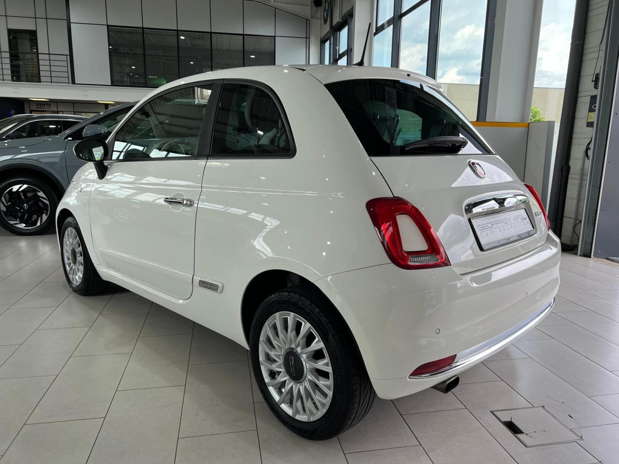 Fiat 500 LOUNGE 1.0i HYBRID 70, CUIR-PARTIEL, REGULATEUR, PARKTRONIC (2020) - Photo 3
