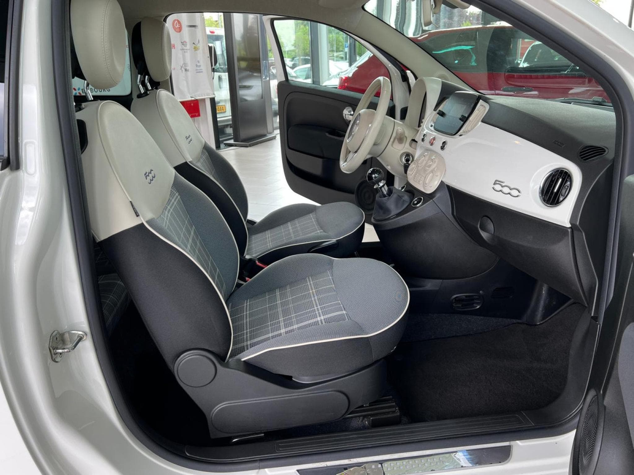 Fiat 500 LOUNGE 1.0i HYBRID 70, CUIR-PARTIEL, REGULATEUR, PARKTRONIC (2020) - Photo 6