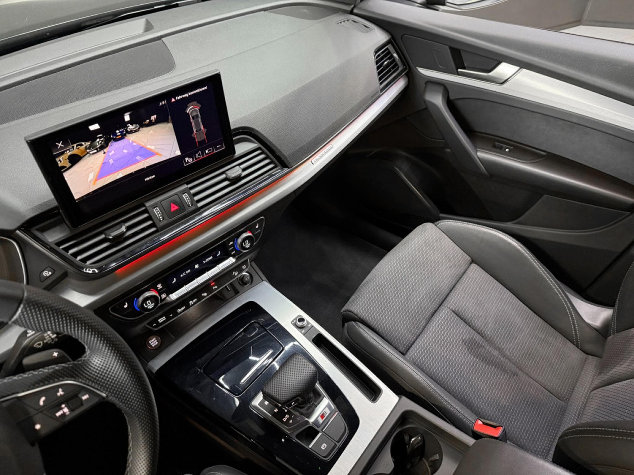 Audi SQ5 Sportback 3.0 TDI quattro (2023) - Foto 11