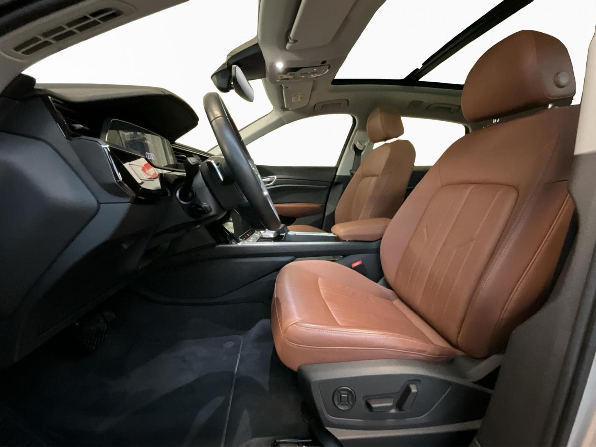 Audi Q8 89kWh+e-tron50+S-Line+Quattro+P.Premium (2024) - Photo 9