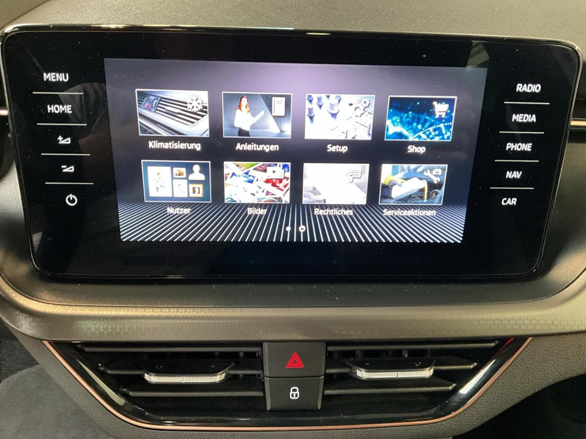 Skoda Kamiq Style+DSG+Pano+AHK+Navi (2022) - Photo 21