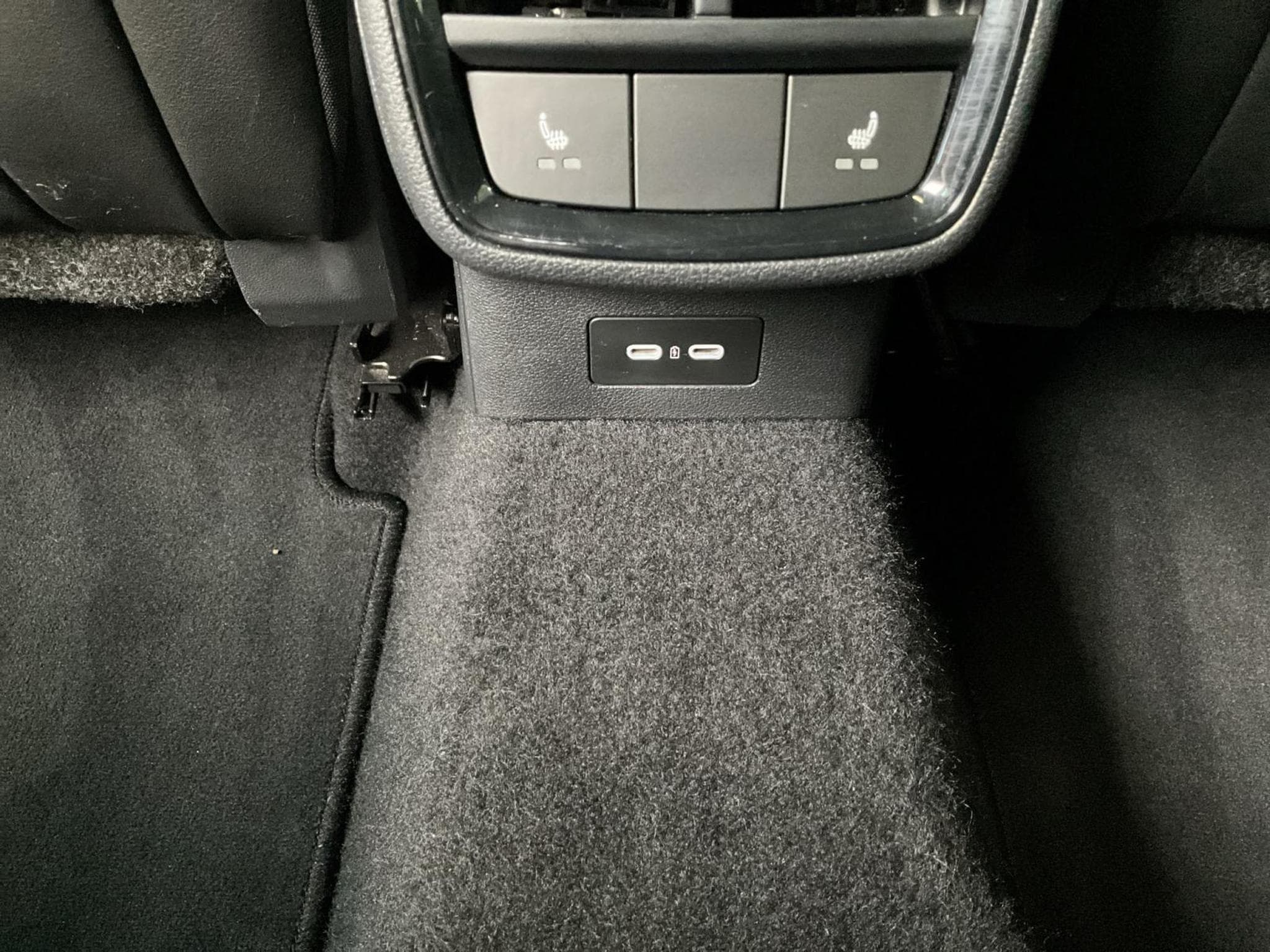 Skoda Kamiq Style+DSG+Pano+AHK+Navi (2022) - Photo 23