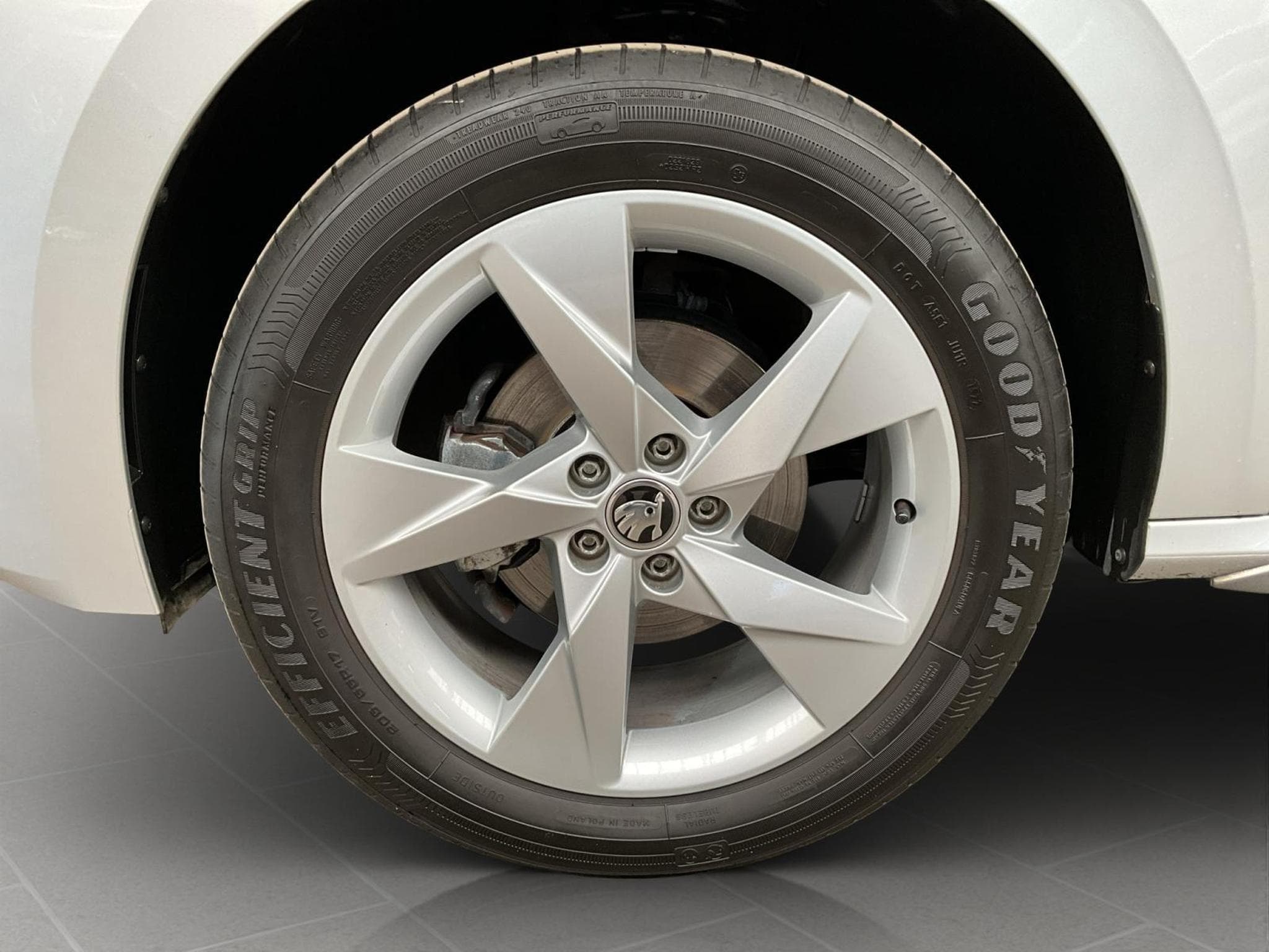 Skoda Kamiq Style+DSG+Pano+AHK+Navi (2022) - Photo 8