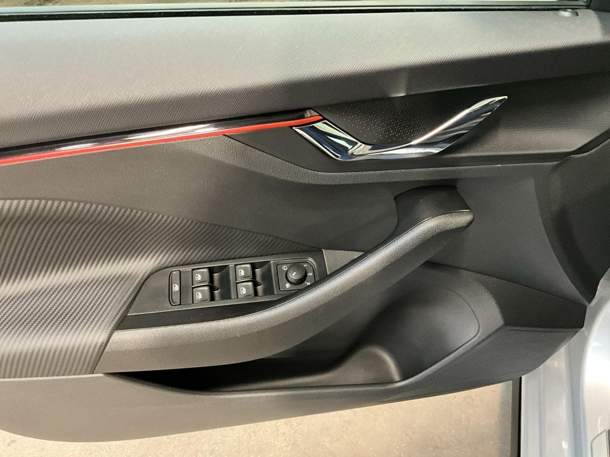 Skoda Scala Monte-Carlo+LED+NAVI+Digi+ (2025) - Foto 15