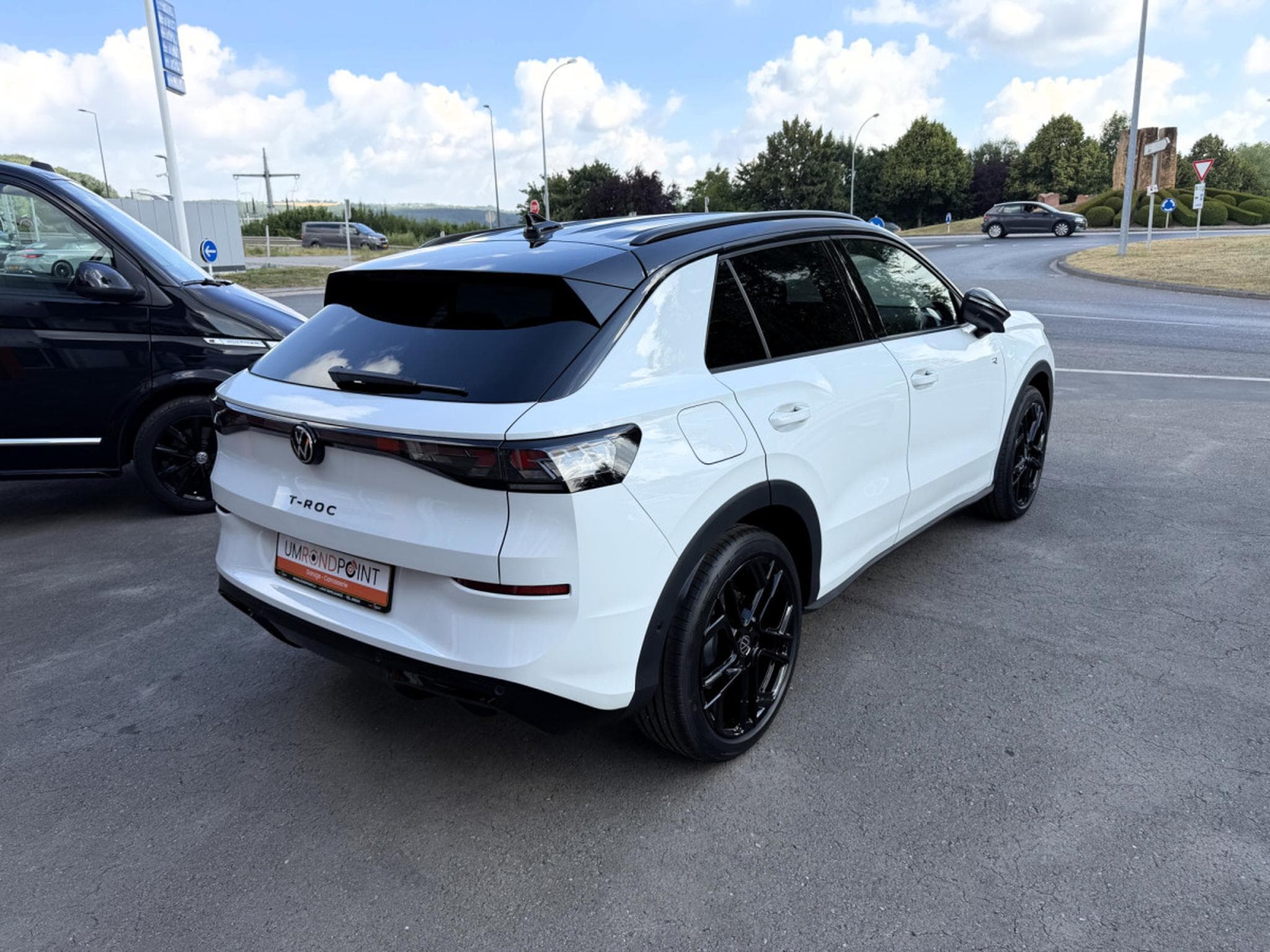 VW T-Roc R-Line 2026 ACC+CAMERA+EHK+SHZ+18”LM+LED PLUS (2026) - Foto 5