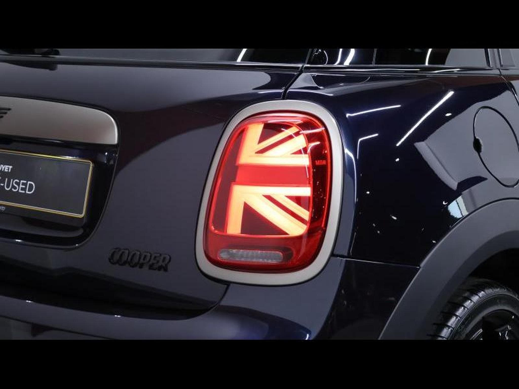 MINI Cooper 1.5 136cv Steptronic (2023) - Photo 9