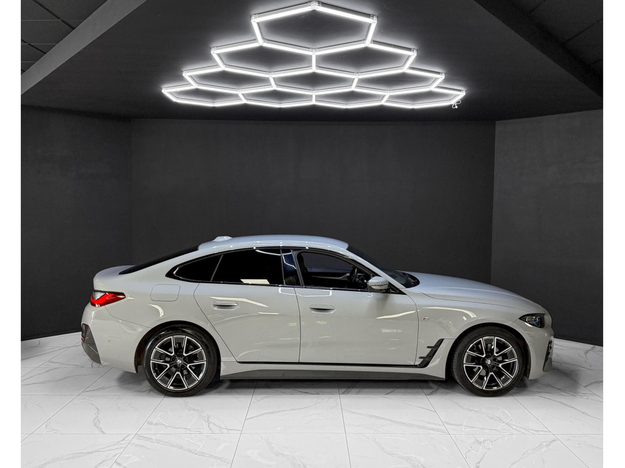 BMW 420 d M Sport / HK / ACC / LASER / WINTER SET (2023) - Photo 6