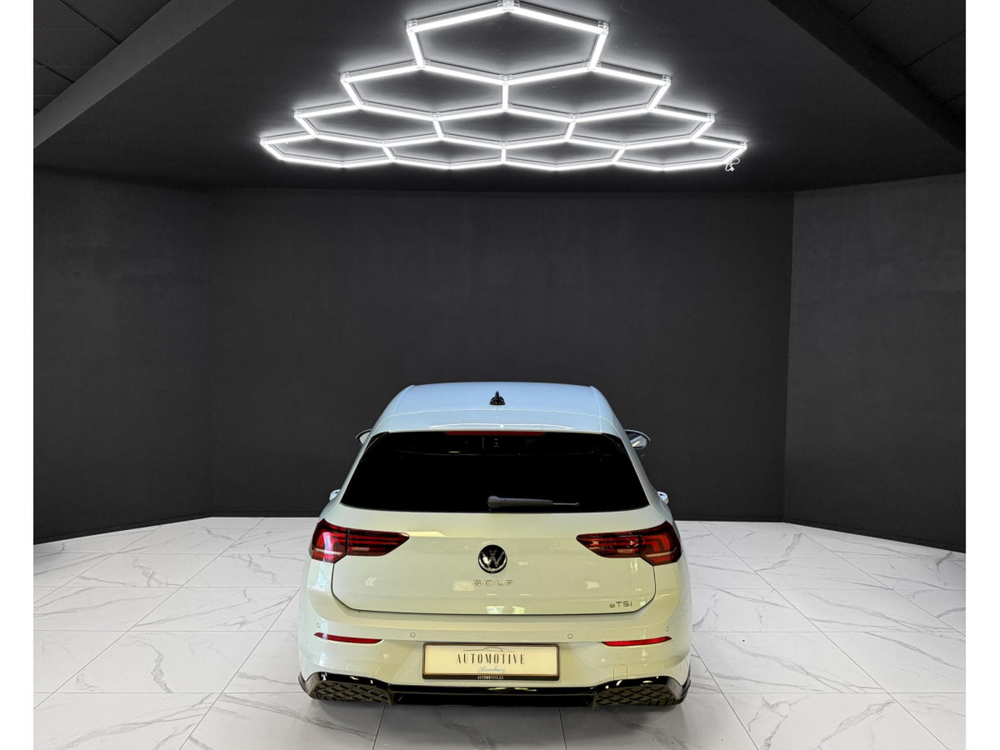 VW Golf 8.5 R Line eTSI 150 MY26 (2026) - Photo 4