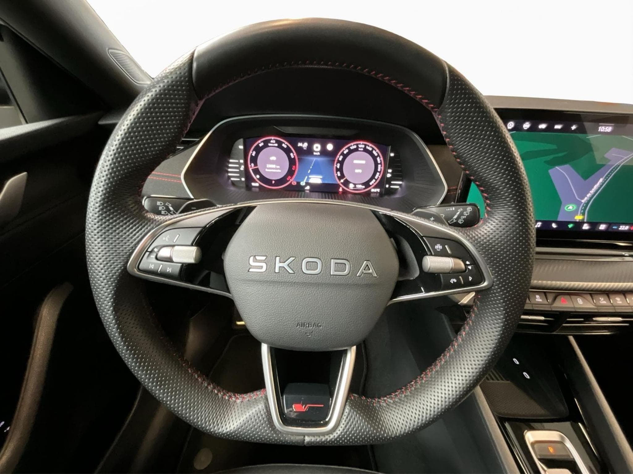Skoda Octavia RS+DSG+LED+Navi+AHK (2025) - Foto 10
