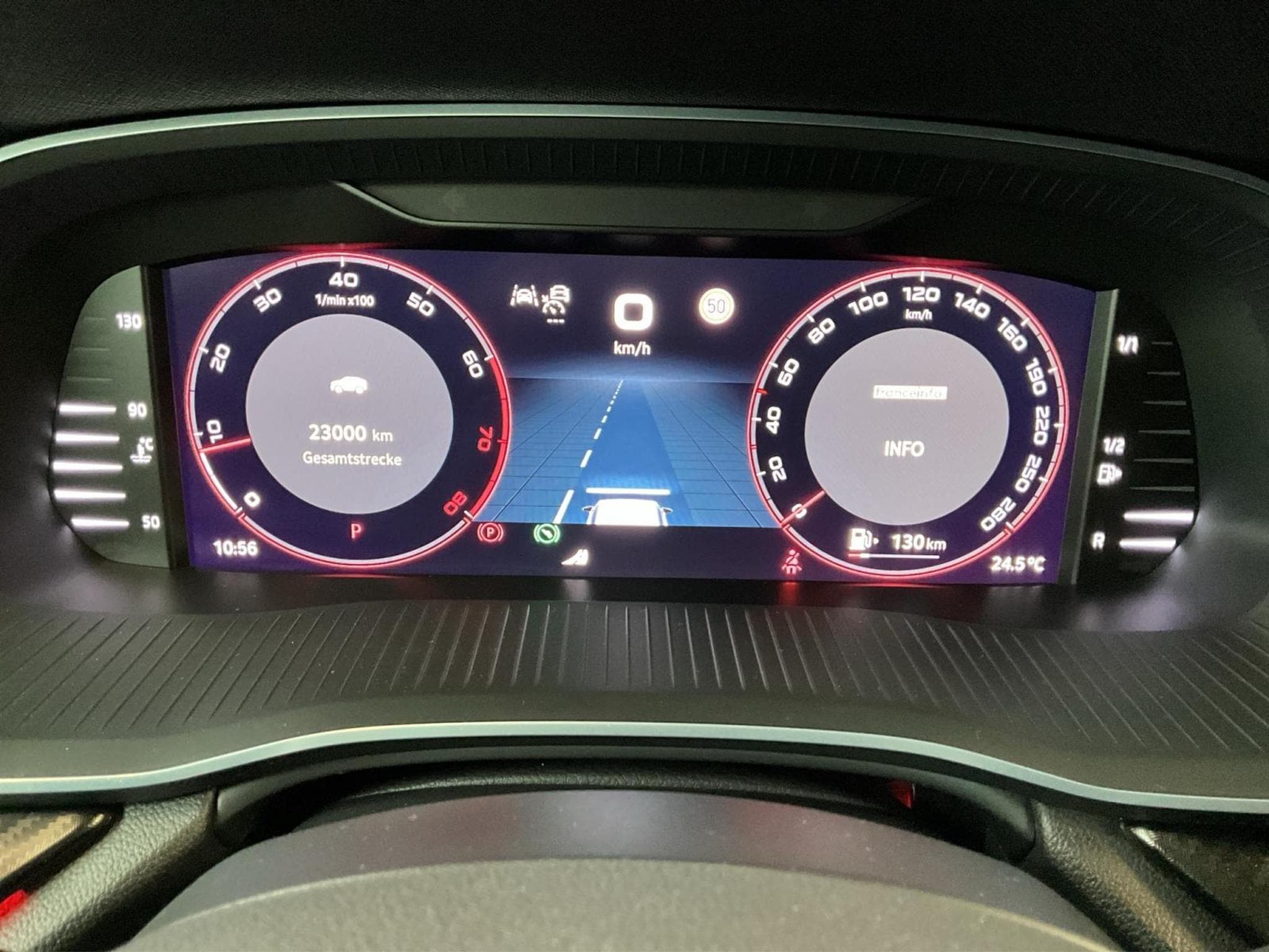 Skoda Octavia RS+DSG+LED+Navi+AHK (2025) - Foto 11