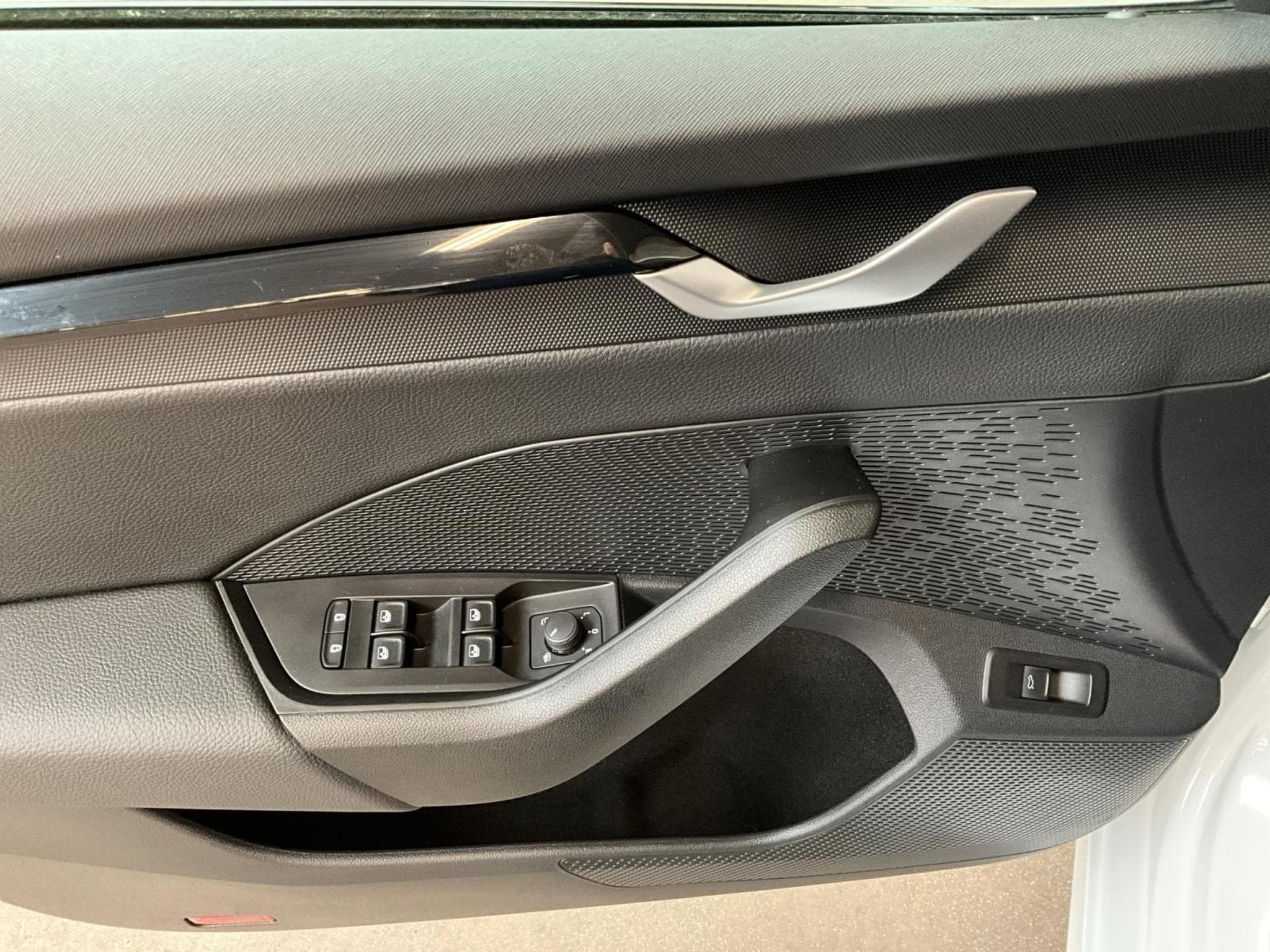 Skoda Octavia RS+DSG+LED+Navi+AHK (2025) - Foto 14