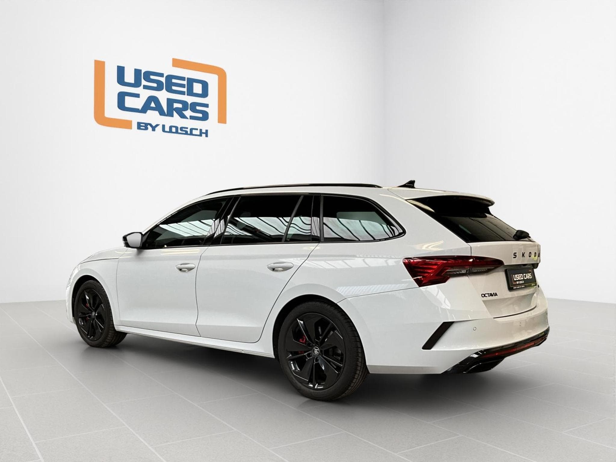 Skoda Octavia RS+DSG+LED+Navi+AHK (2025) - Foto 5