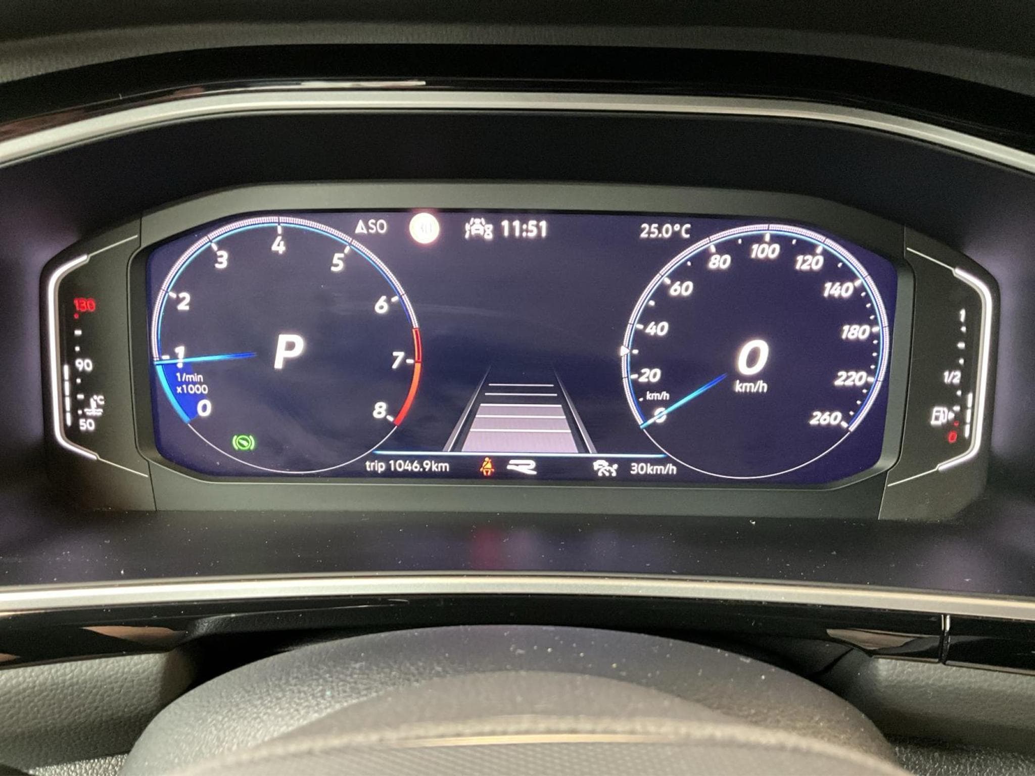 VW T-Roc R-Line+DSG+Matrix-LED+P.Travel+RearView (2022) - Foto 11