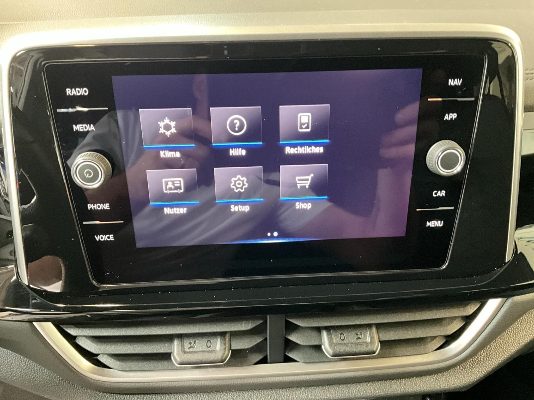VW T-Roc R-Line+DSG+Matrix-LED+P.Travel+RearView (2022) - Foto 18