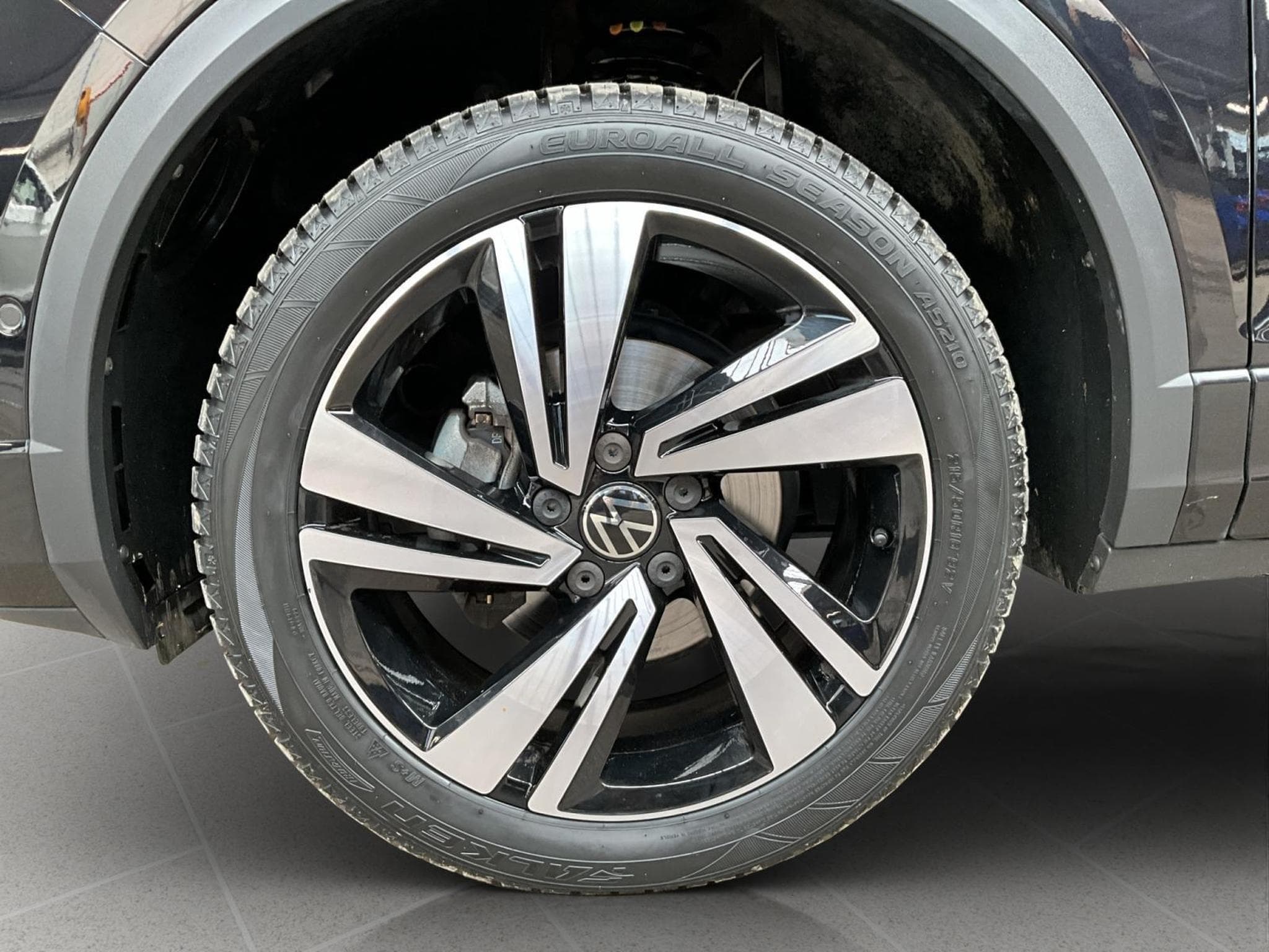 VW T-Roc R-Line+DSG+Matrix-LED+P.Travel+RearView (2022) - Foto 8