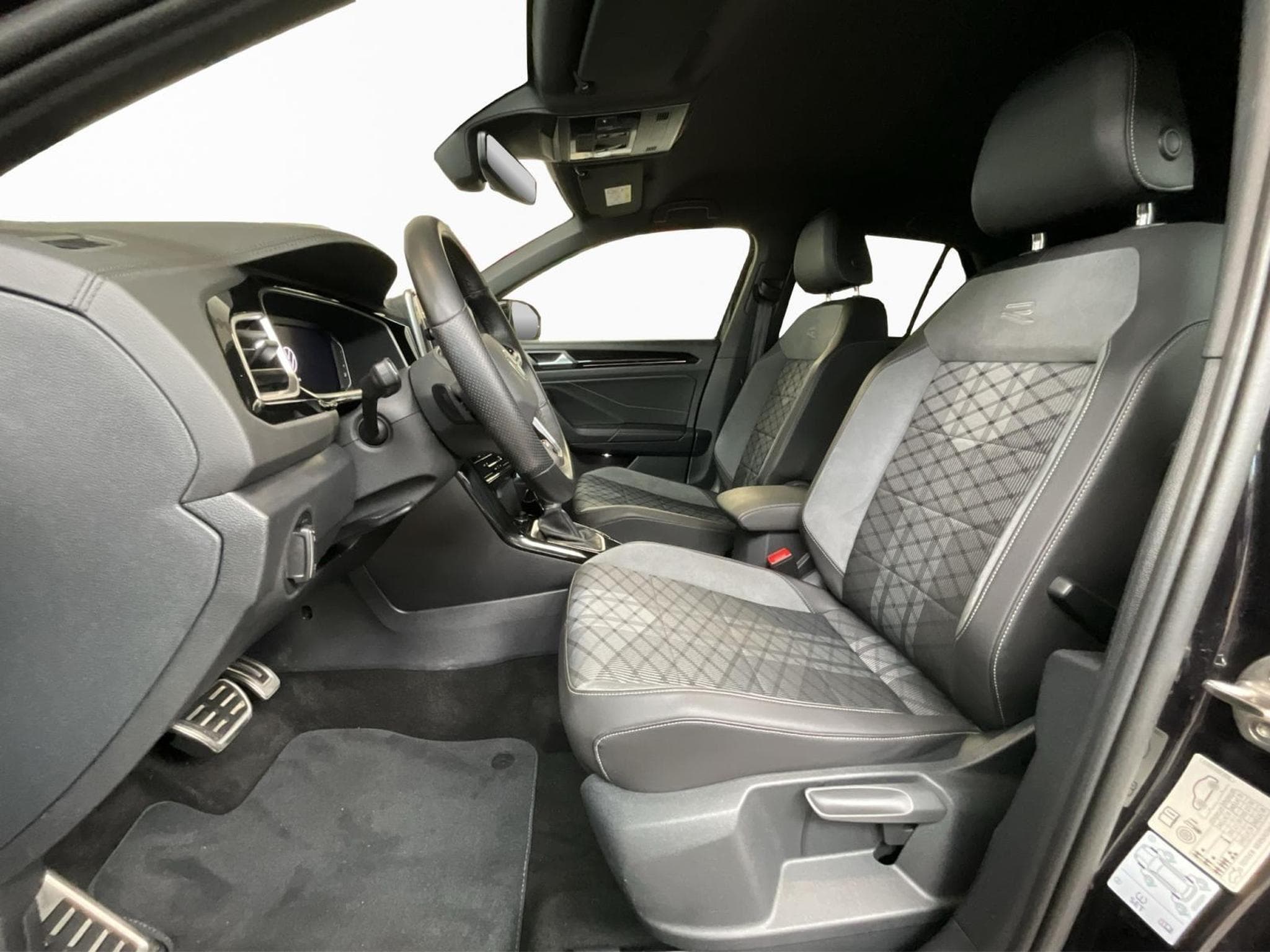 VW T-Roc R-Line+DSG+Matrix-LED+P.Travel+RearView (2022) - Foto 9