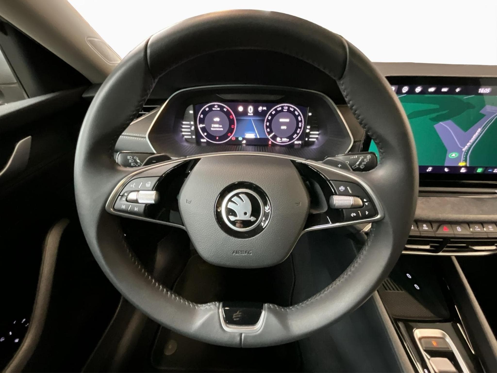 Skoda Octavia Combi+Selection+DSG+P.Ultra-Noir (2025) - Foto 10