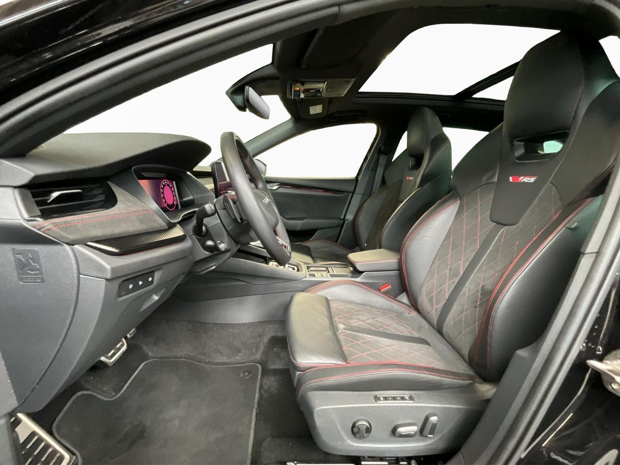 Skoda Octavia RS+DSG+P.Ass.+DCC+LM19+LED+Pano (2025) - Foto 9