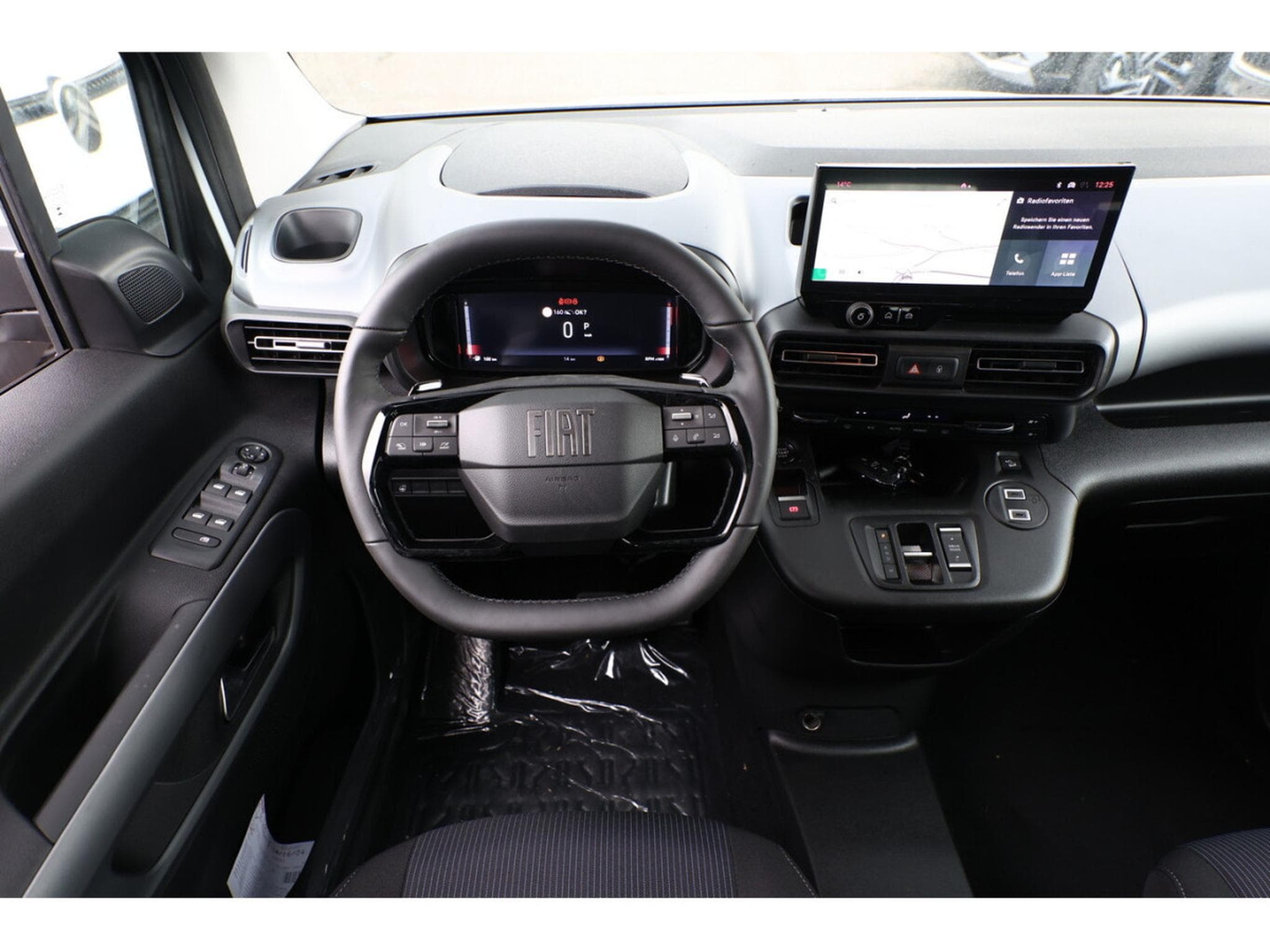 Fiat Doblo 1.5 BlueHDi 130 EAT8 MAXI 7 places (2025) - Photo 4