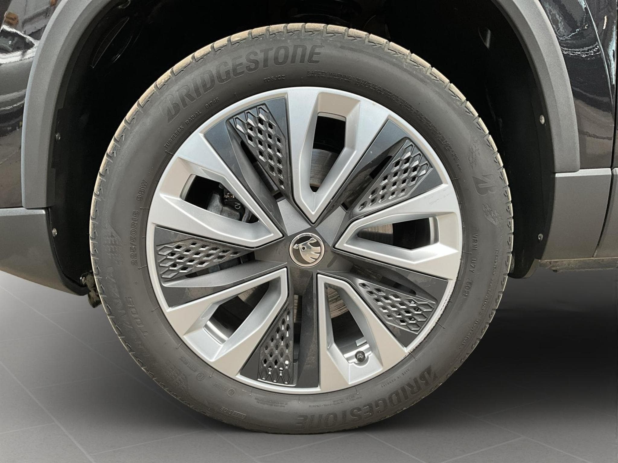 Skoda Karoq Style+DSG+4x4+P.Simply+AHK+LM18 (2022) - Foto 8
