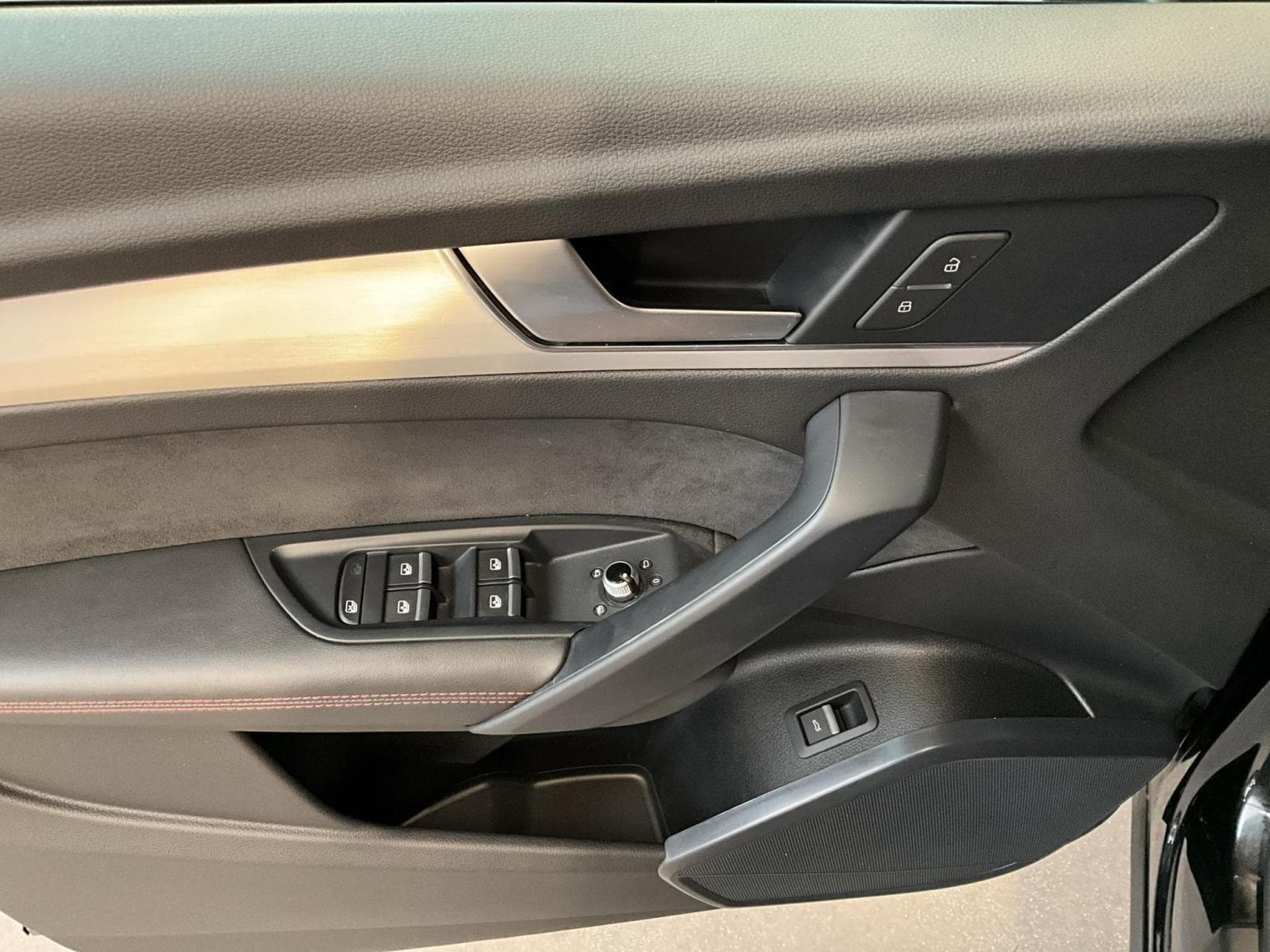 Audi SQ5 TipTronic+Quattro+P.Premium+LM20+Sound-System (2022) - Foto 9