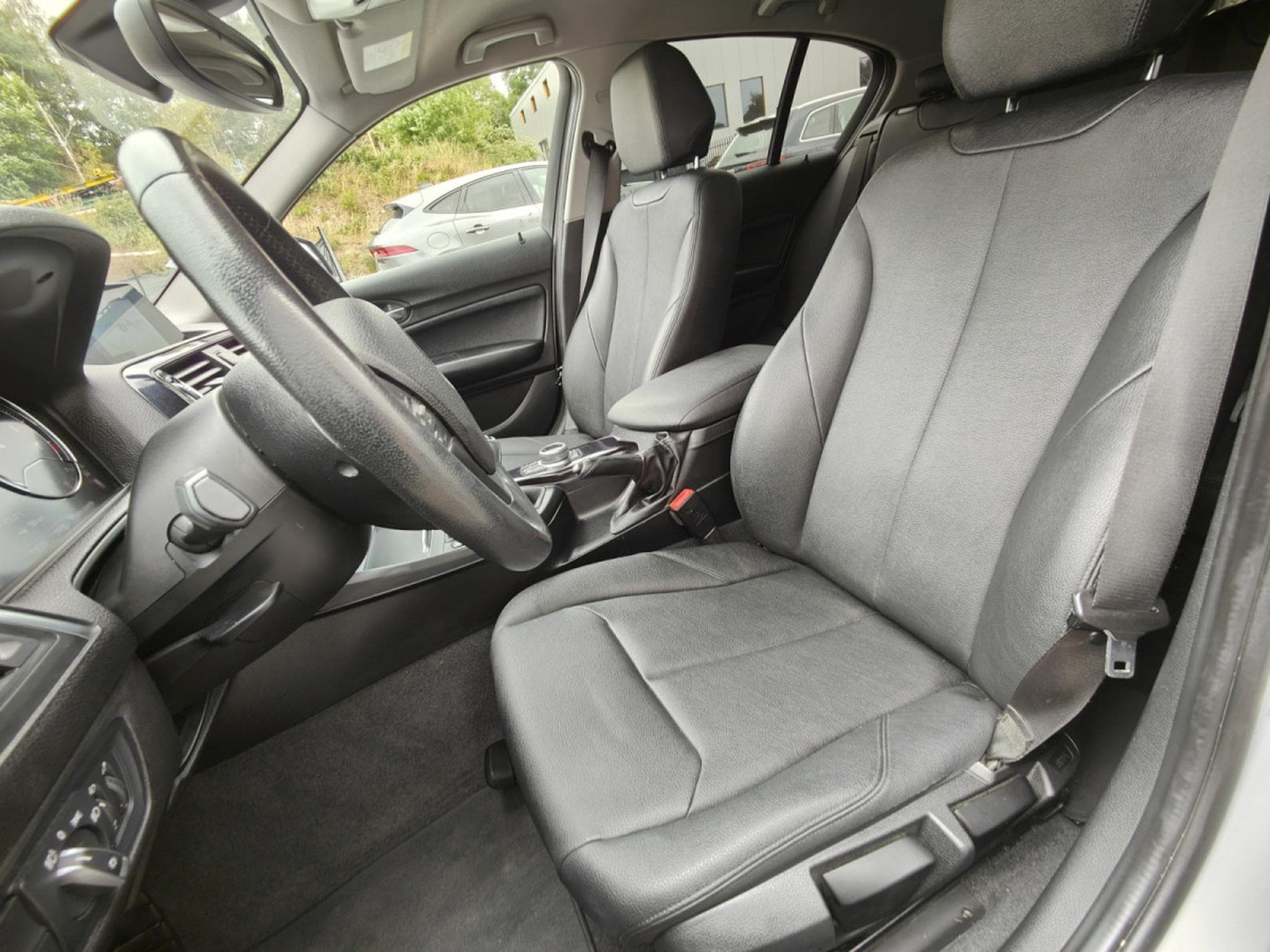 BMW 116 116i INTERIEUR CUIR GPS BLUETOOTH RADAR AV/ARR (2018) - Foto 11