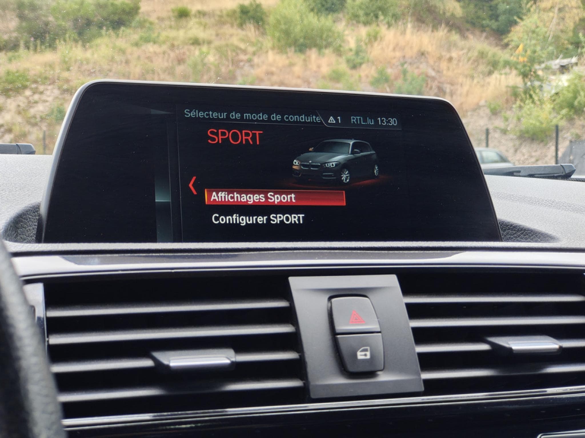 BMW 116 116i INTERIEUR CUIR GPS BLUETOOTH RADAR AV/ARR (2018) - Foto 18