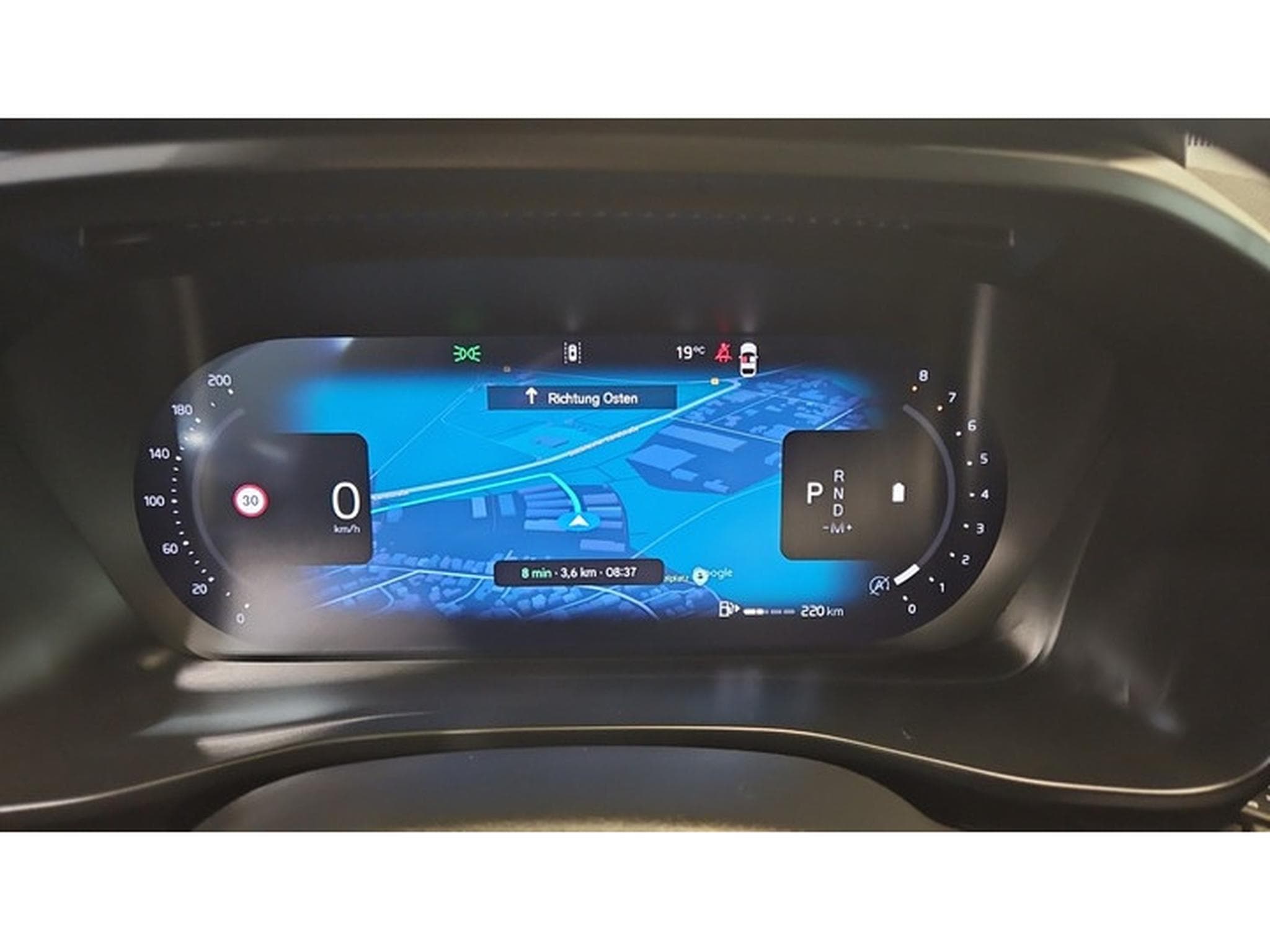 Volvo XC40 B3 Plus Dark DCT (2025) - Foto 7