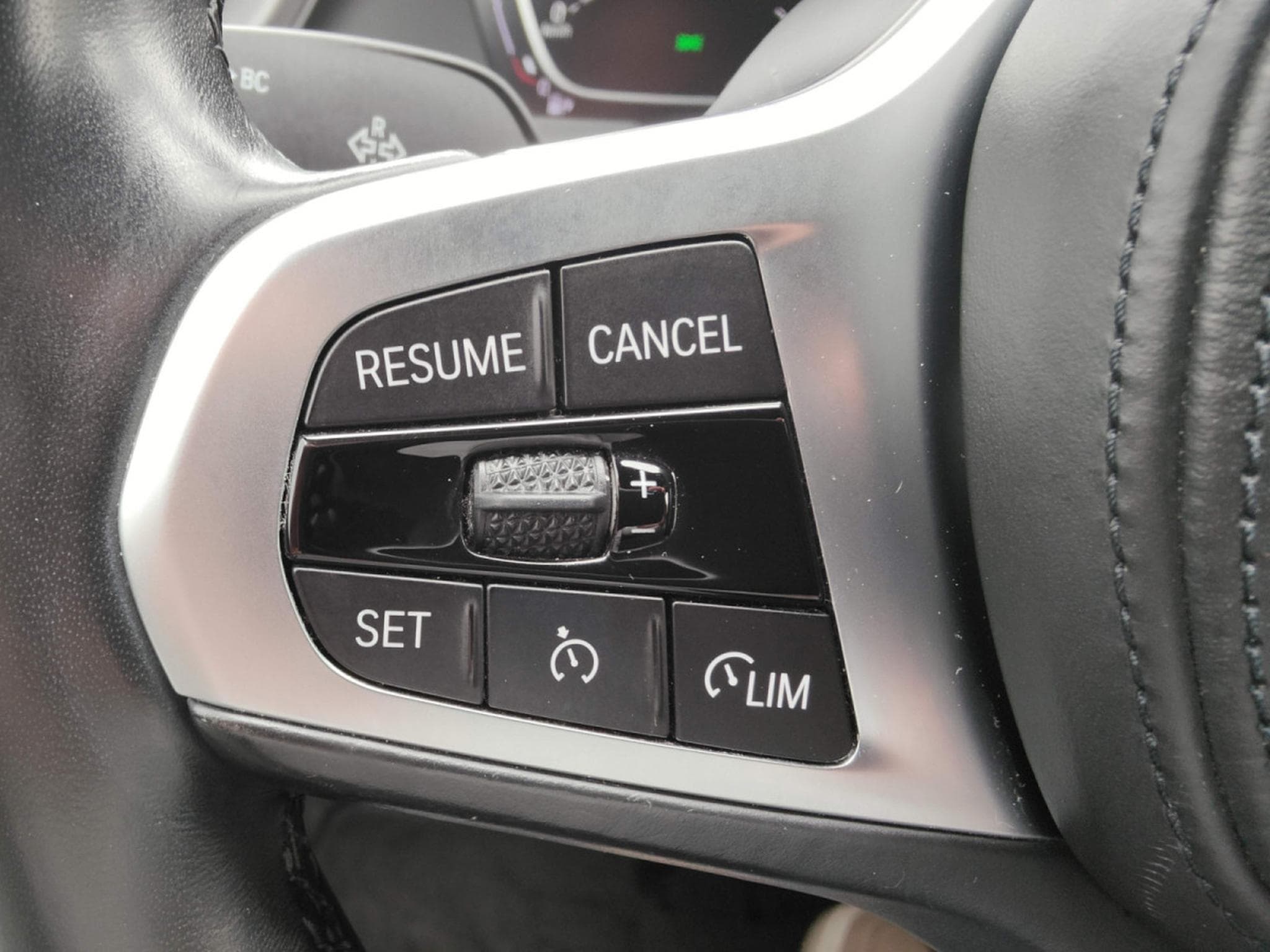 BMW 118 118I PACK M GPS CAMERA CARPLAY SIEGES CHAUFFANTS (2021) - Foto 16