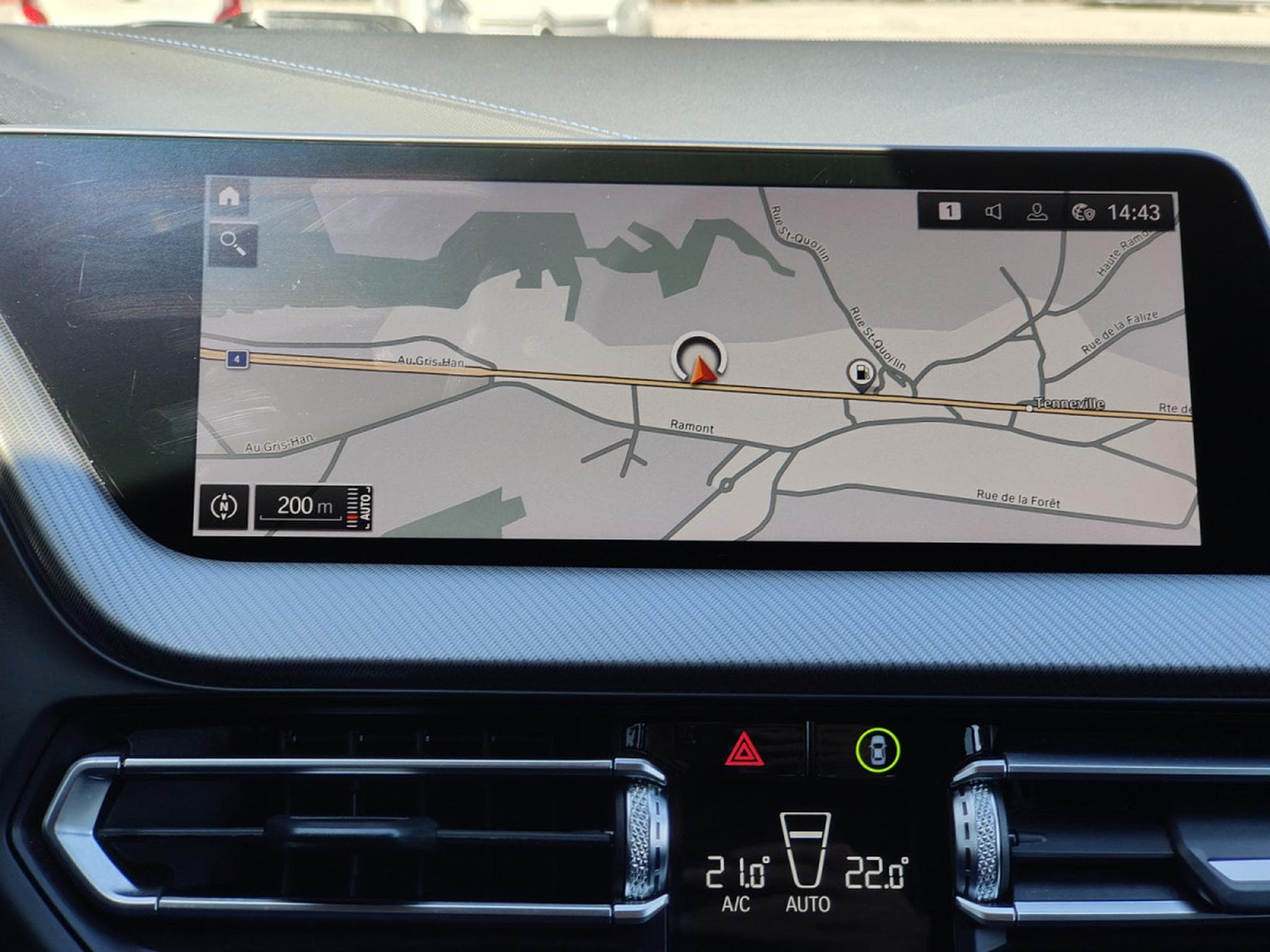 BMW 118 118i PACK M SIEGES M CARPLAY GPS PHARES LED (2021) - Foto 15