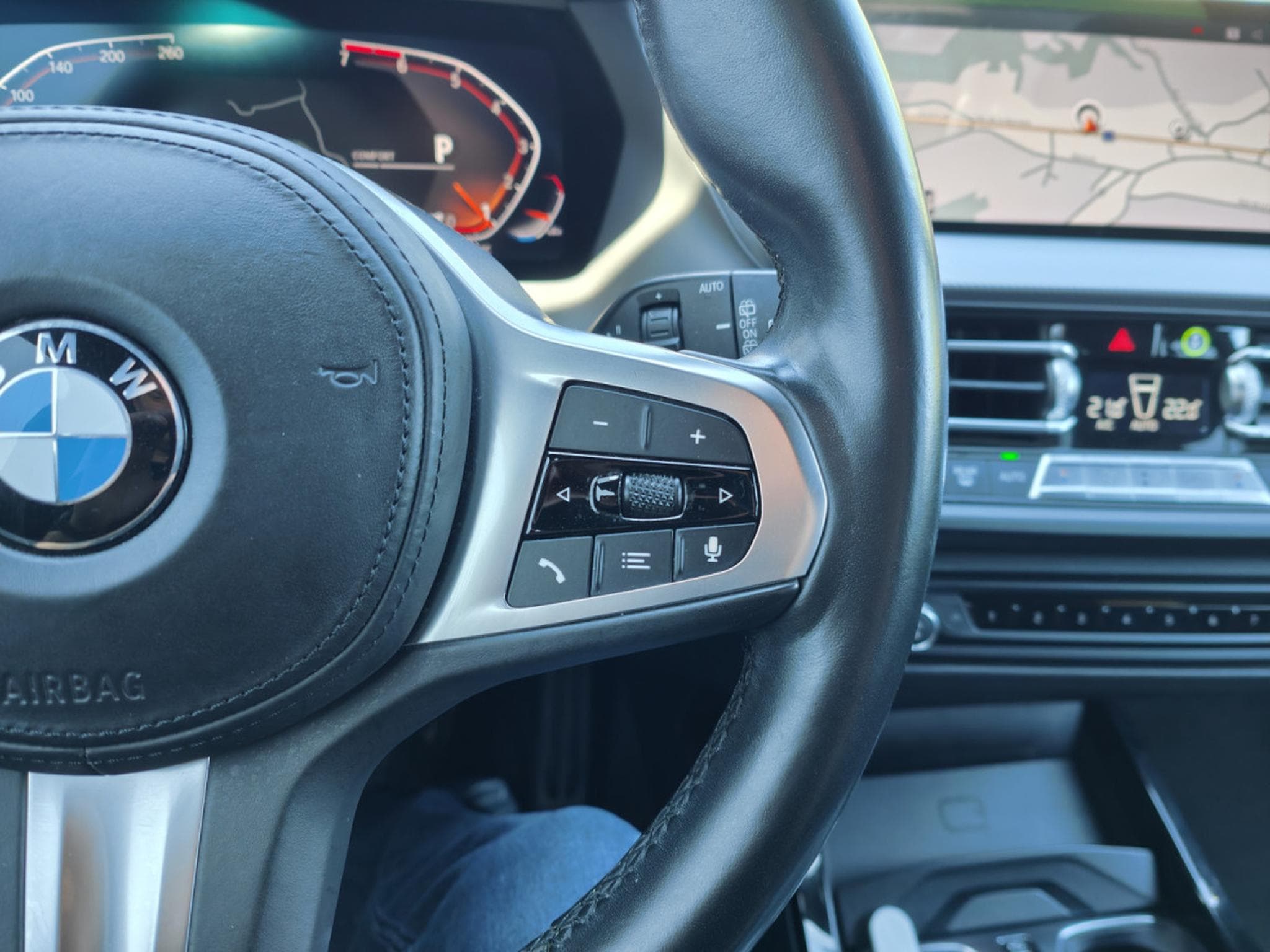BMW 118 118i PACK M SIEGES M CARPLAY GPS PHARES LED (2021) - Foto 19