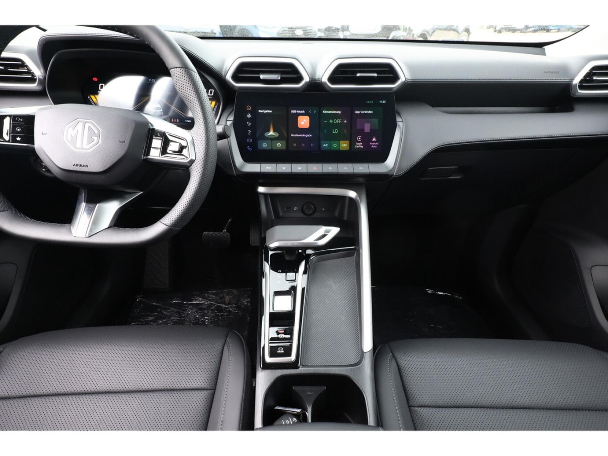 MG ZS 1.5 PHEV 197 Auto Luxury (2026) - Photo 8
