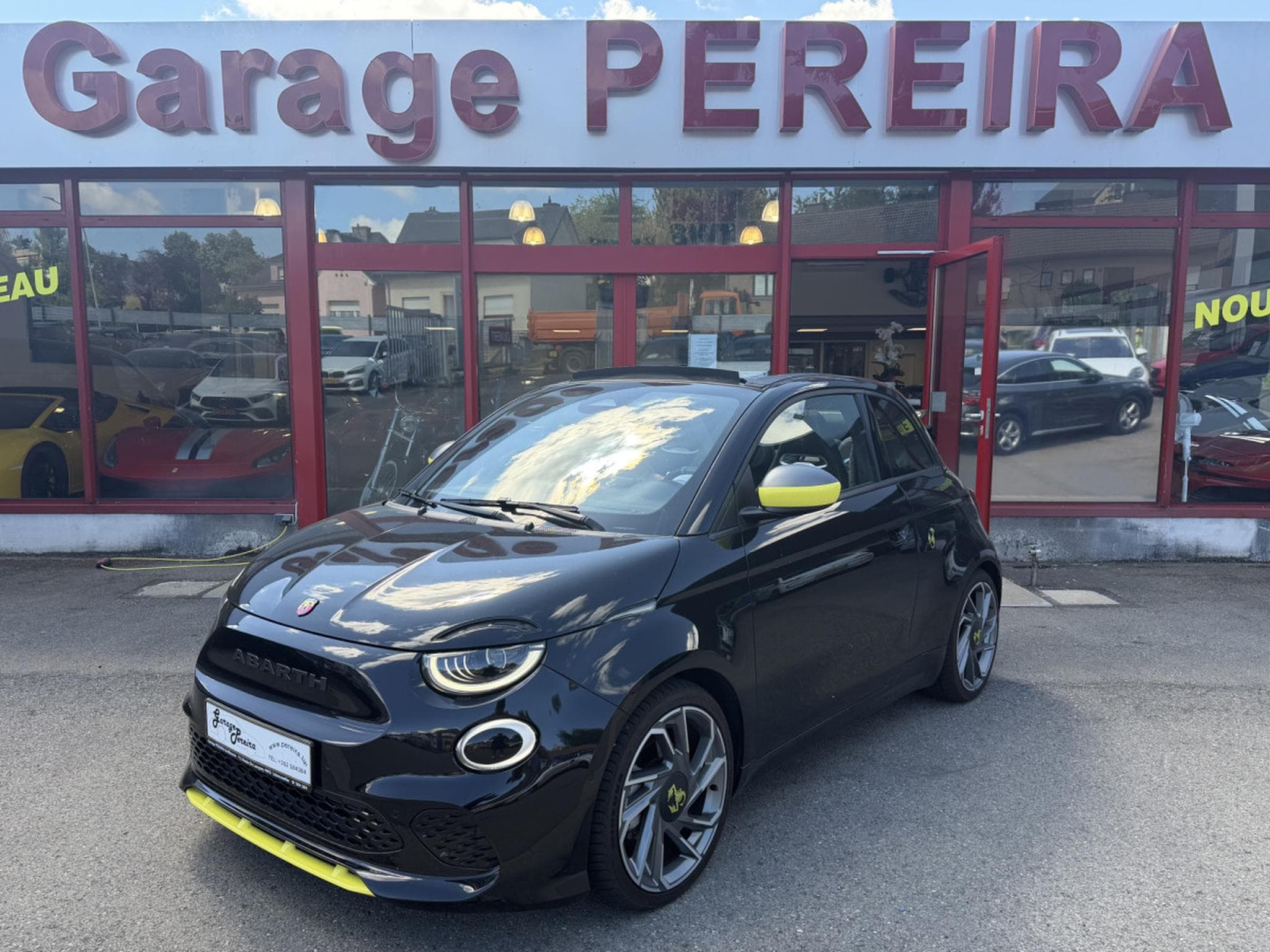 Abarth 500 CABRIO TURISMO LED CUIR NAVI 1 HAND (2023) - Foto 2