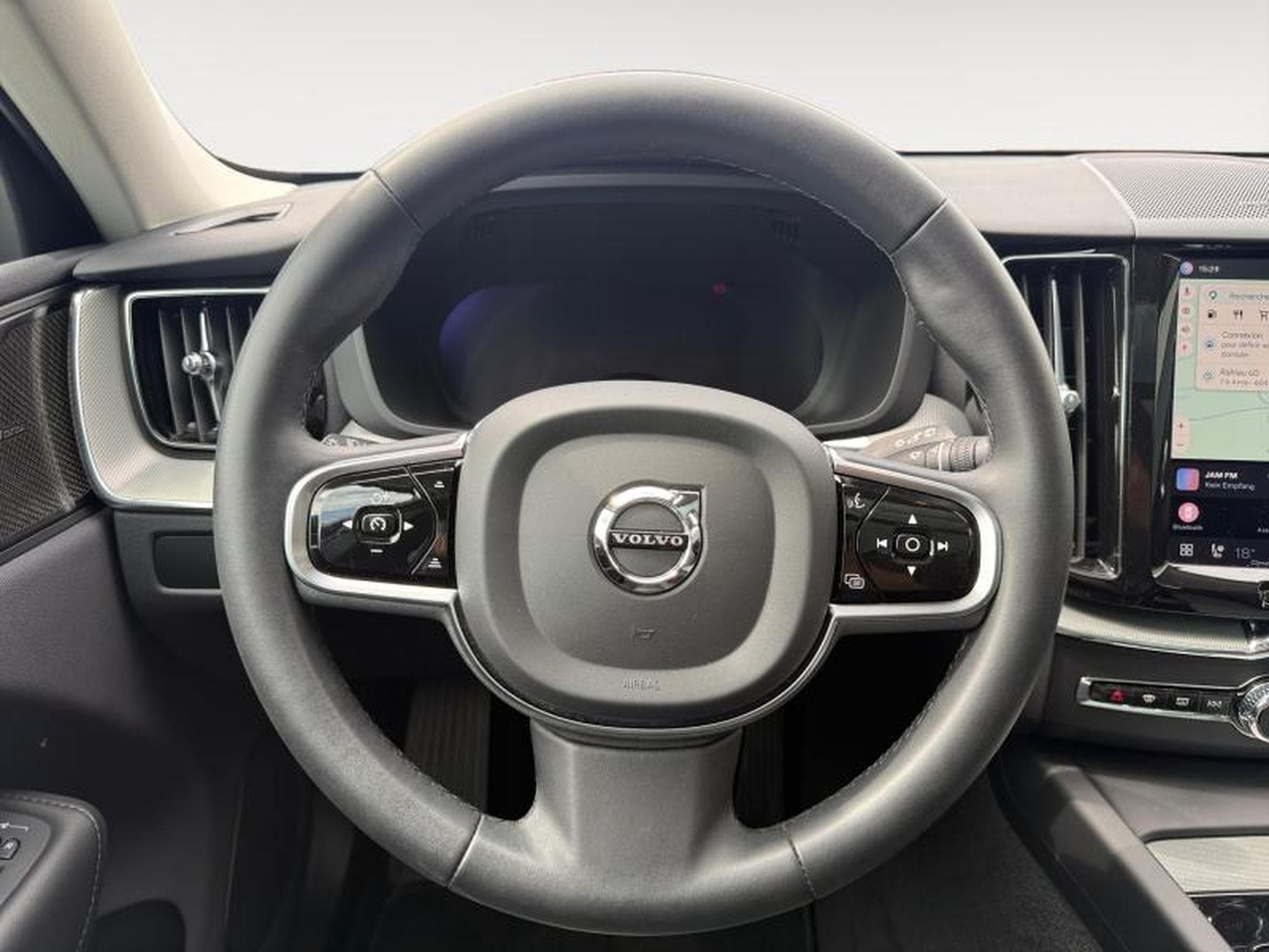 Volvo XC60 B4 Plus Dark / Essence (2024) - Foto 12